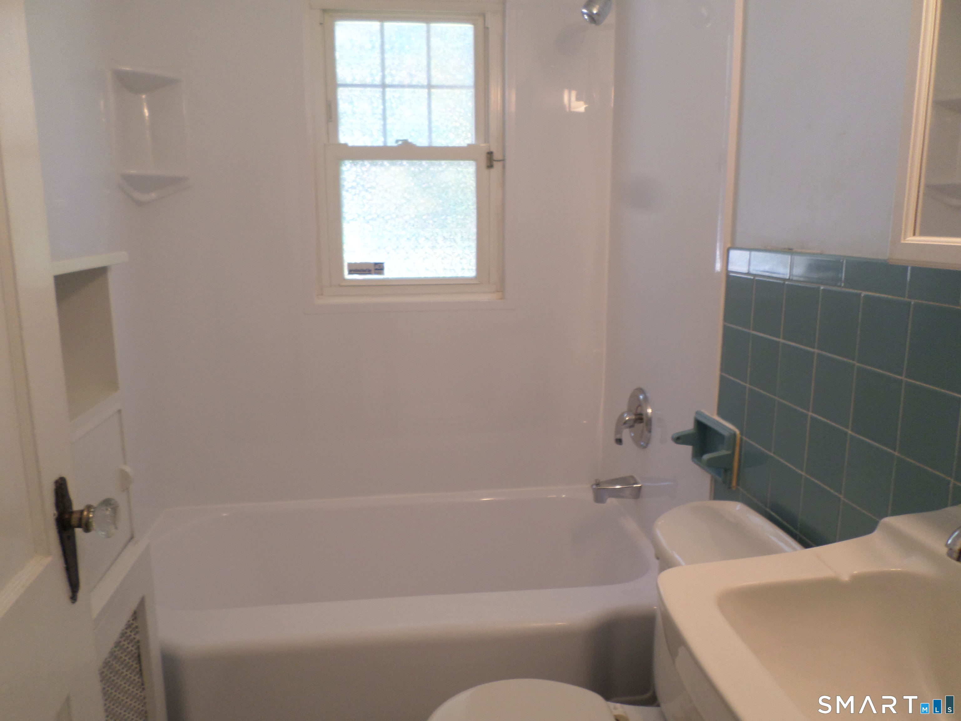 200 Highland Avenue Property Photo 12