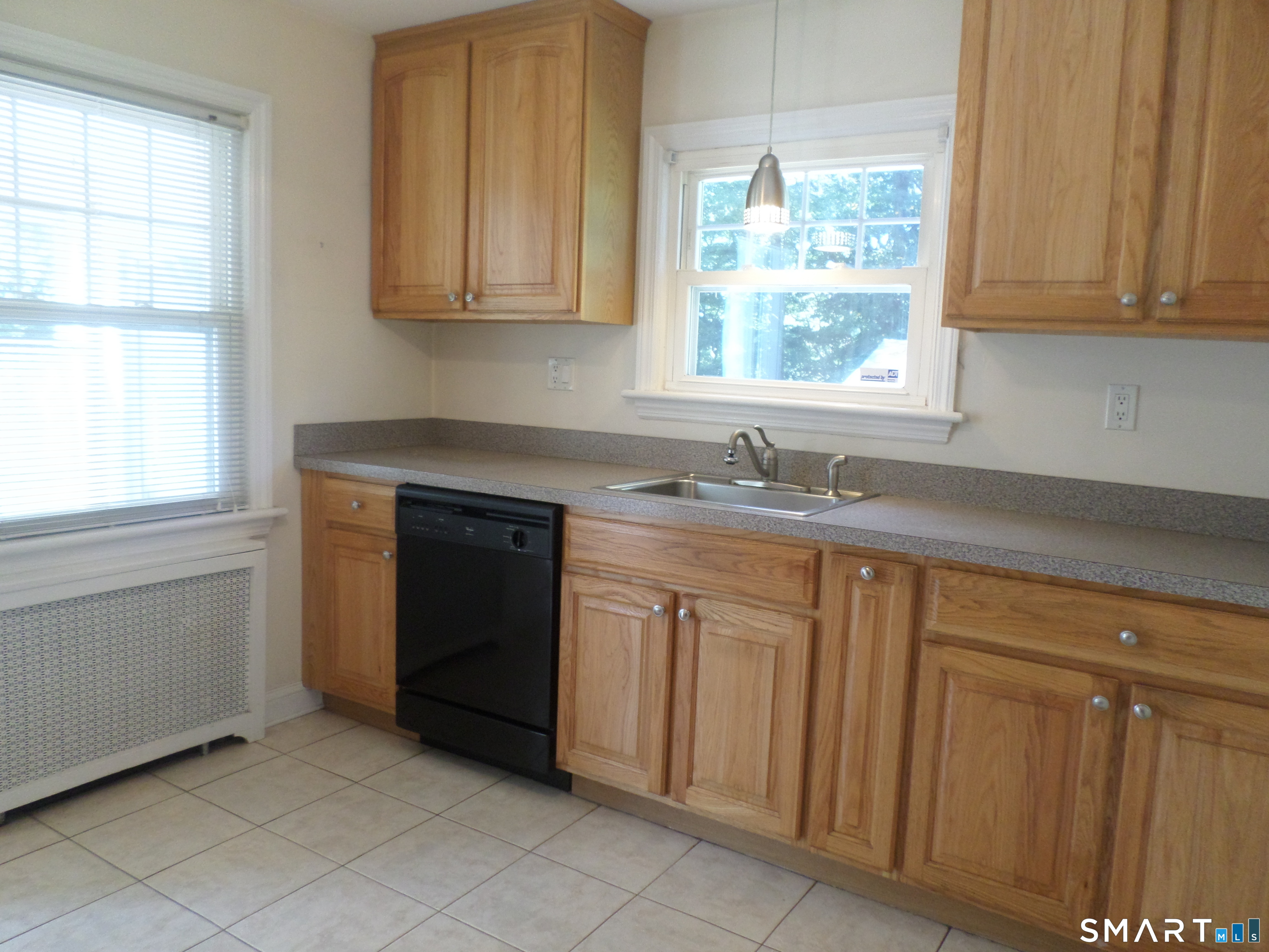 200 Highland Avenue Property Photo 14