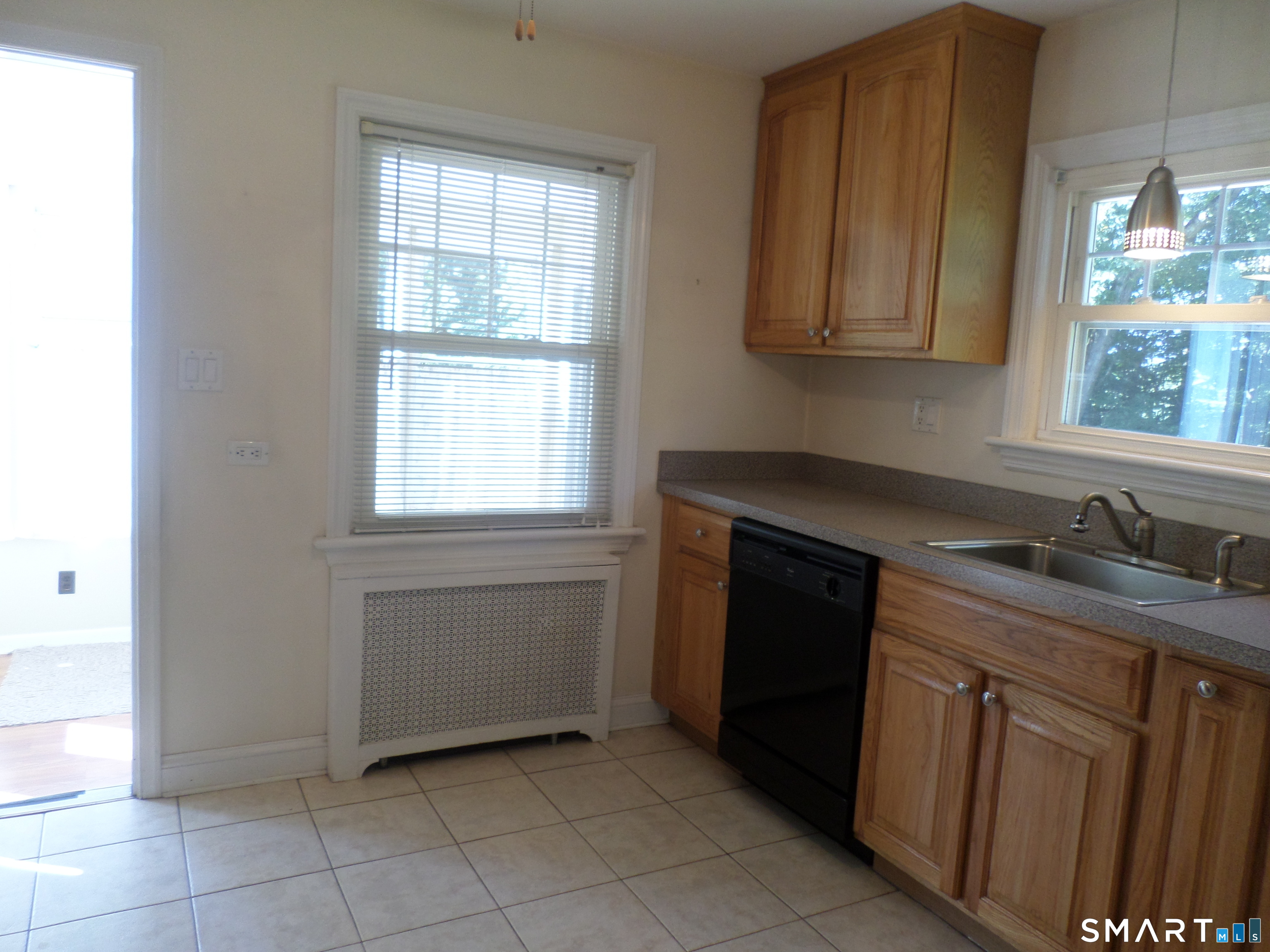200 Highland Avenue Property Photo 15