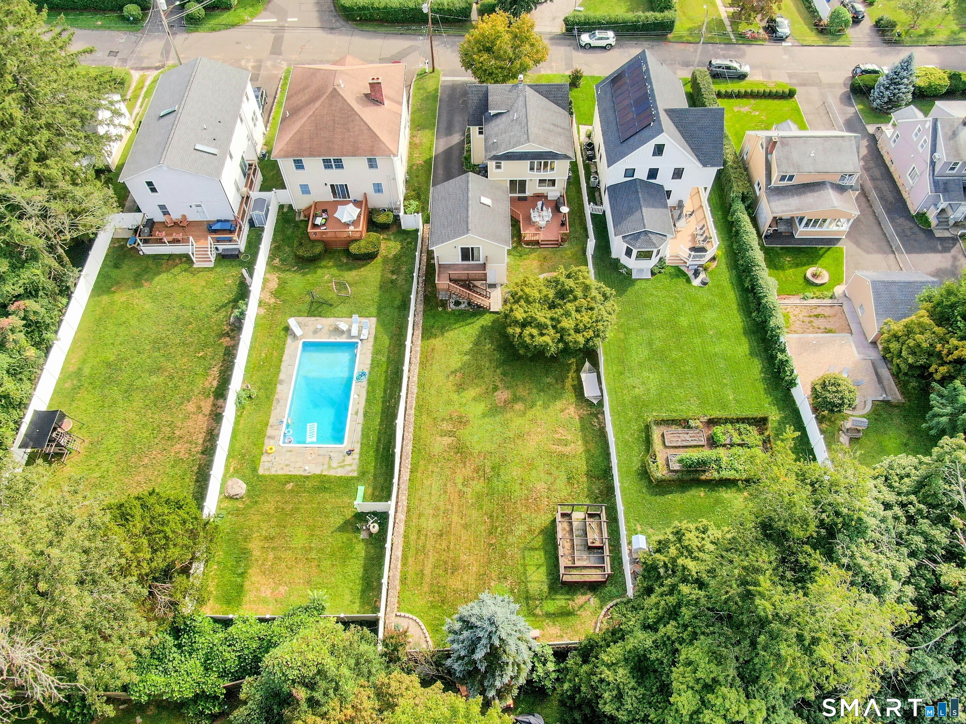 17 Thornhill Road Property Photo 19