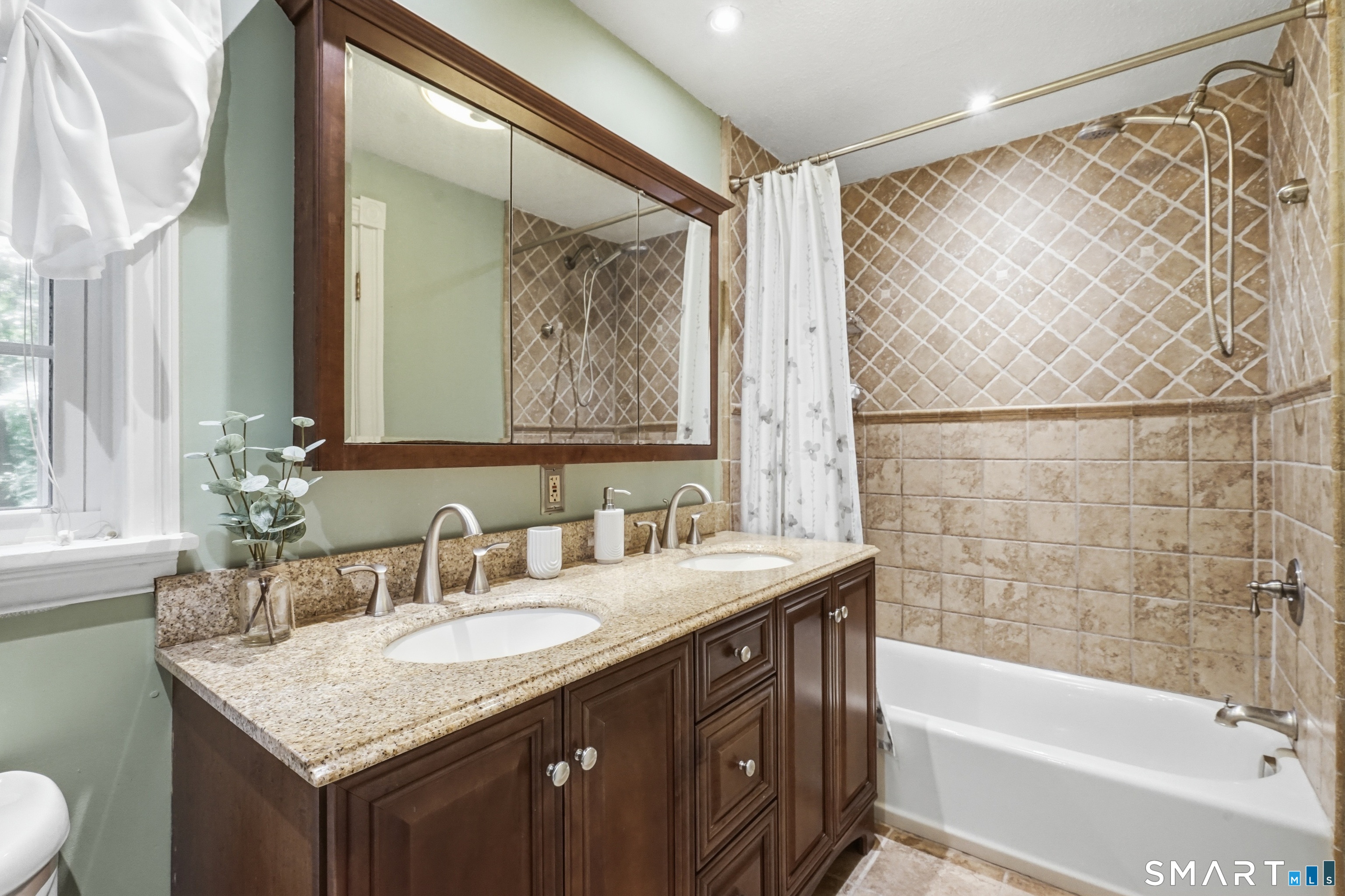 23 Berkshire Way Property Photo 28