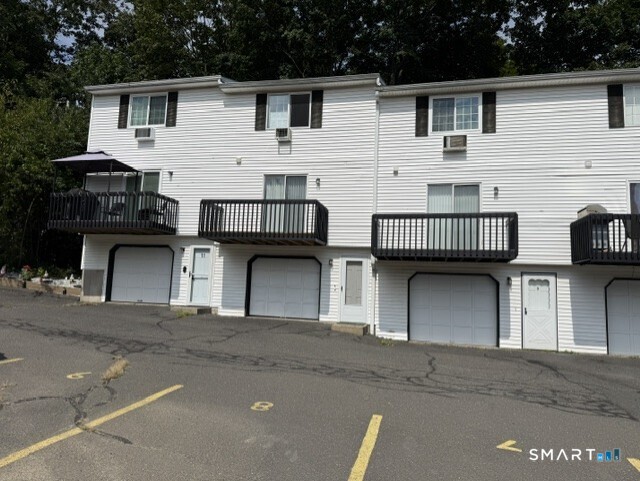 85 Aetna 10 Street Property Photo 1