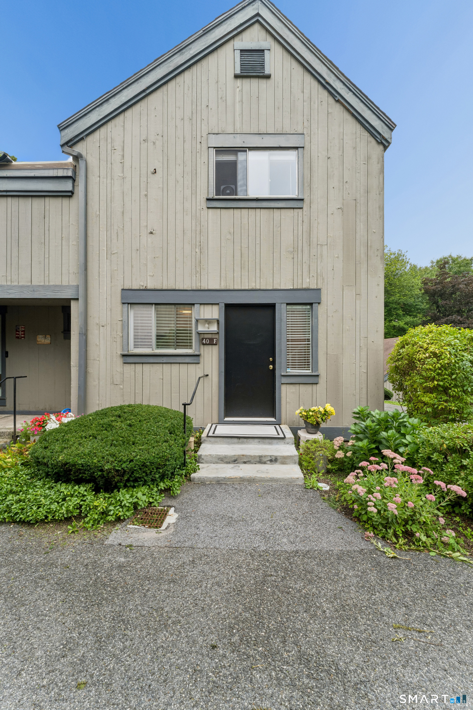40 Heritage F Village Property Photo 1