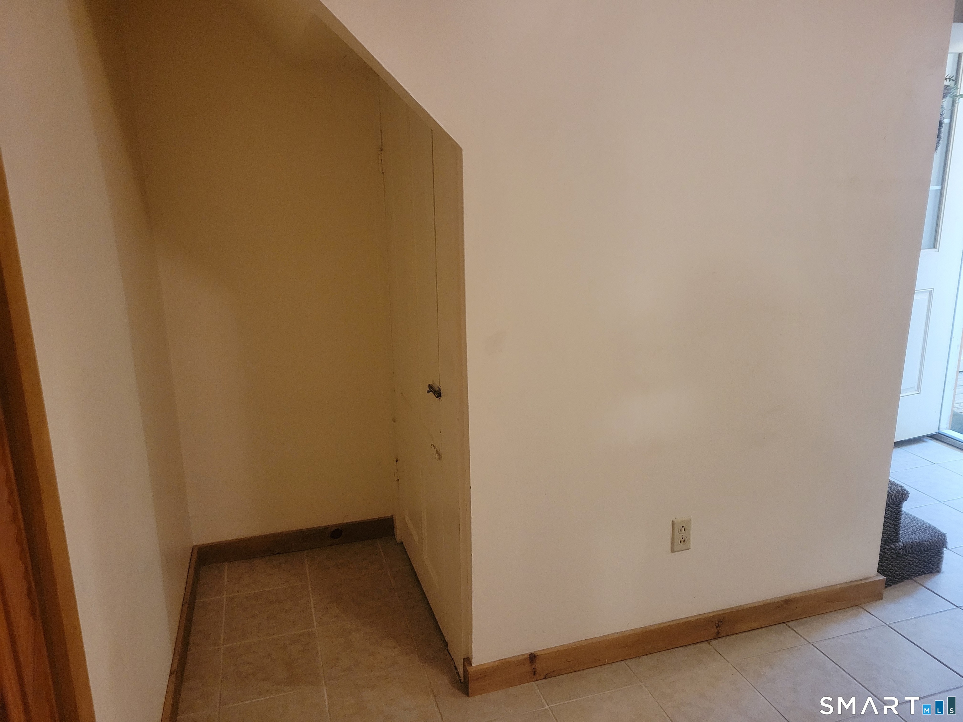 366 Hartford A Pike Property Photo 6