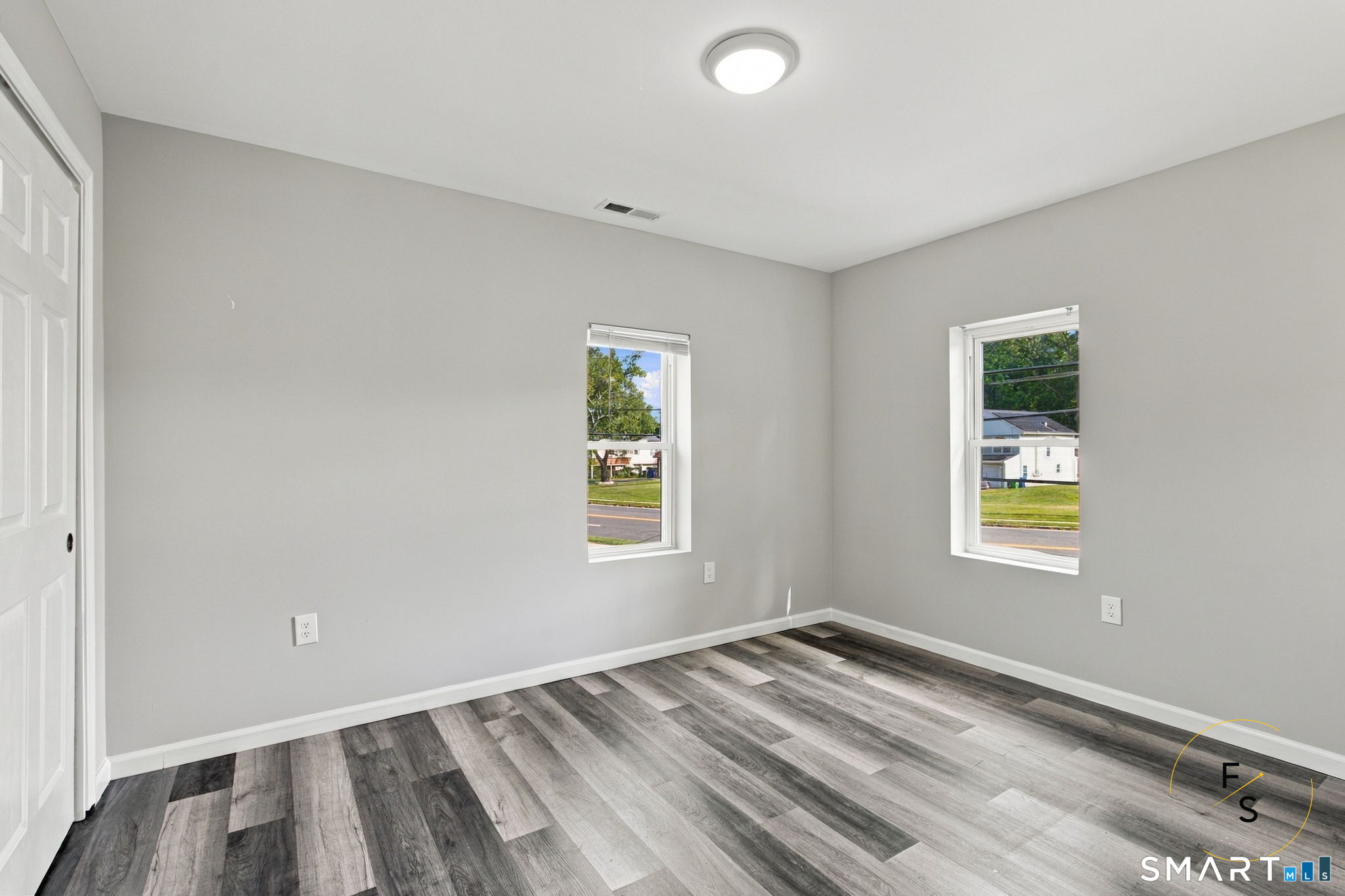 205 Forbes Street Property Photo 6