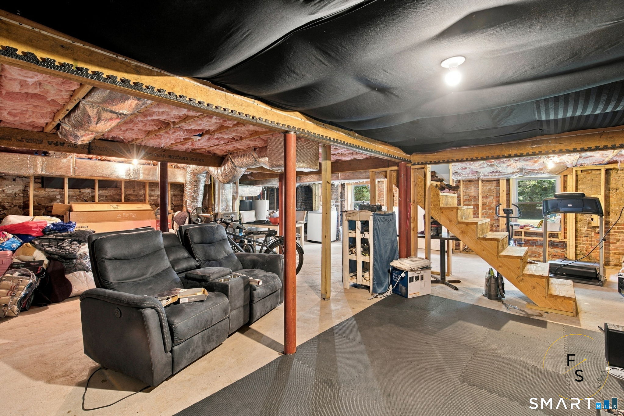 205 Forbes Street Property Photo 32