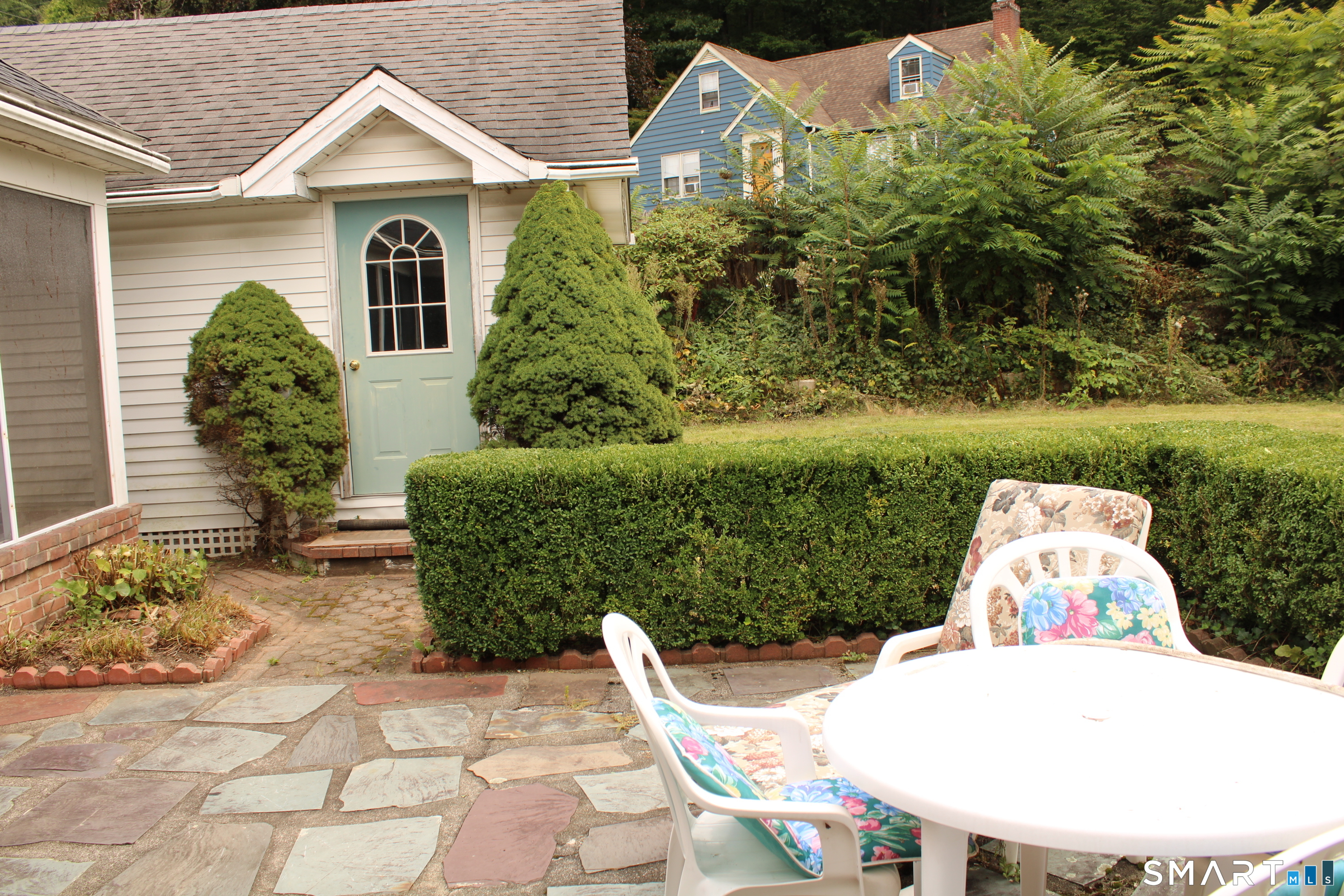 70 Woodside Avenue Property Photo 11