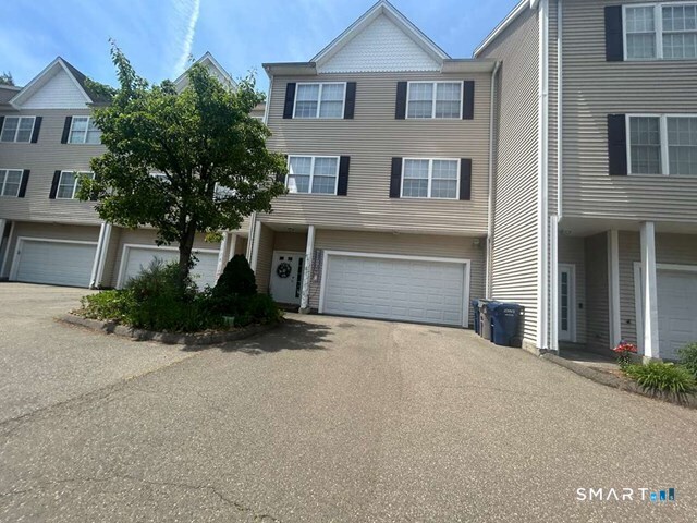 2720 State 15 Street Property Photo 5