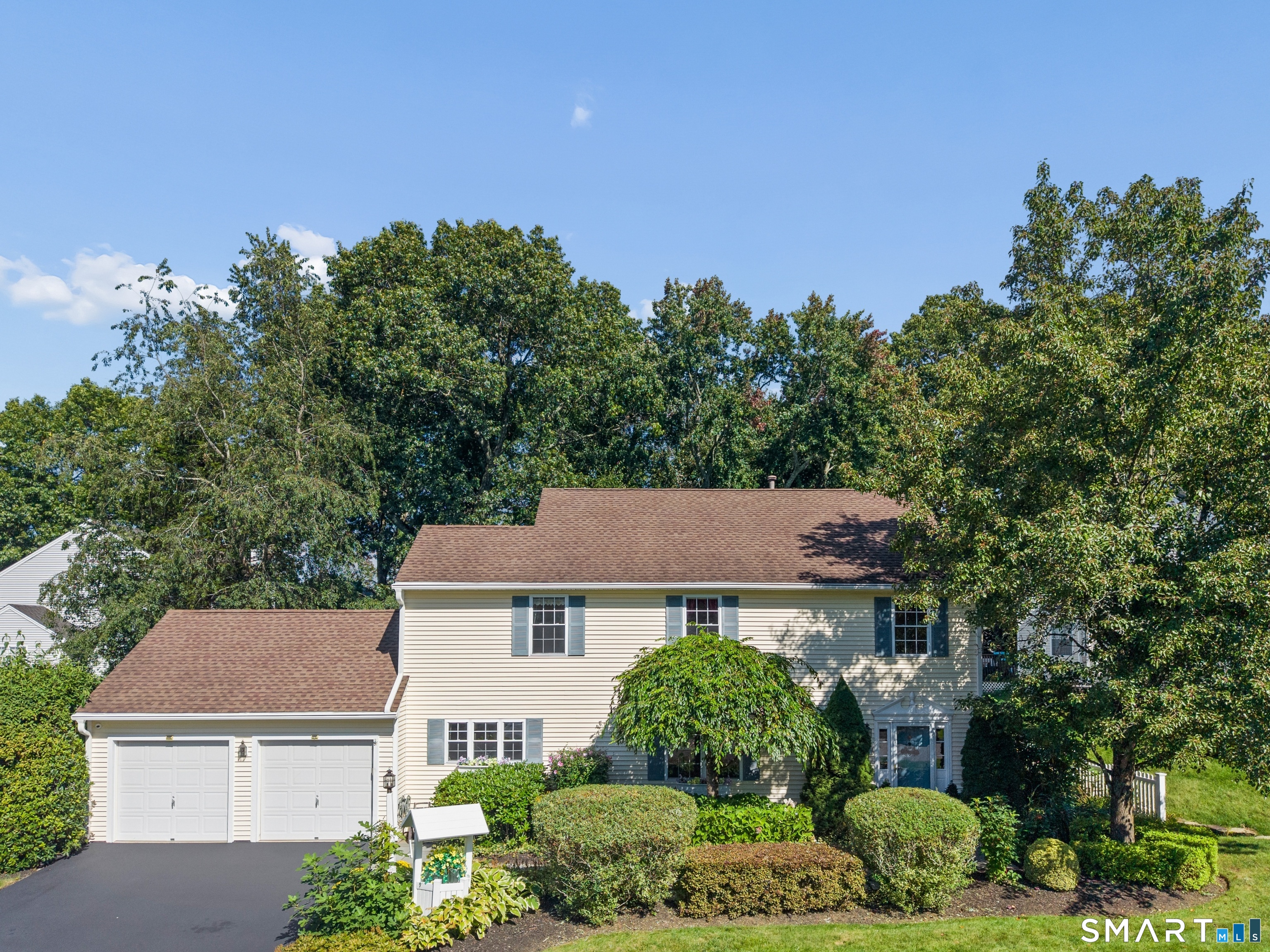 5 Pequot 5 Court Property Photo 1