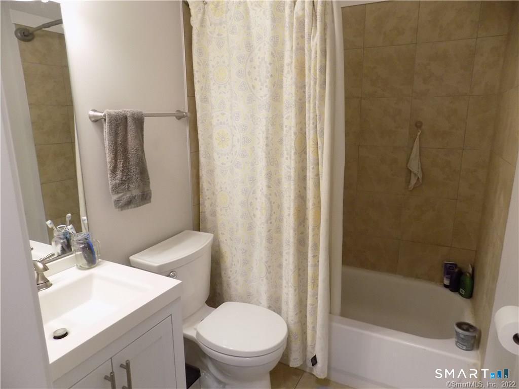 168c Greenwood Avenue Property Photo 12