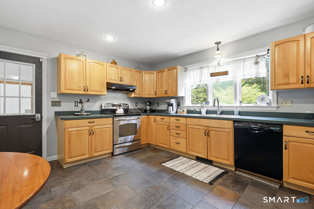 116 Bascom Road Property Photo 4