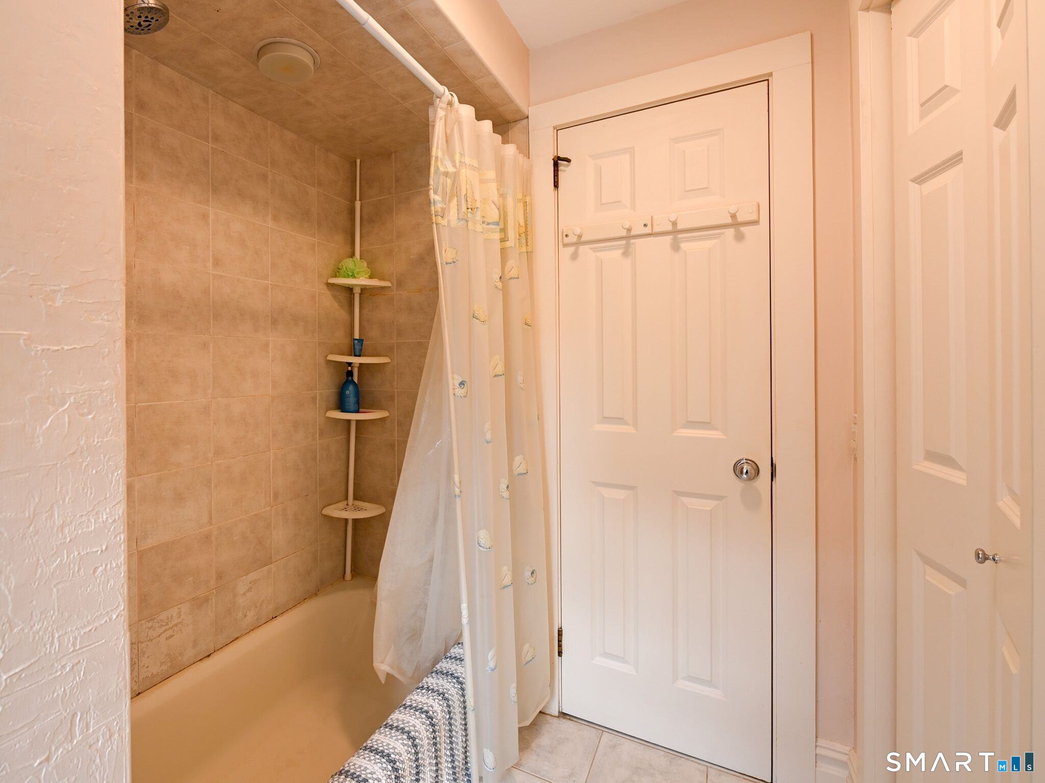 90 Weed Hill Avenue Property Photo 12