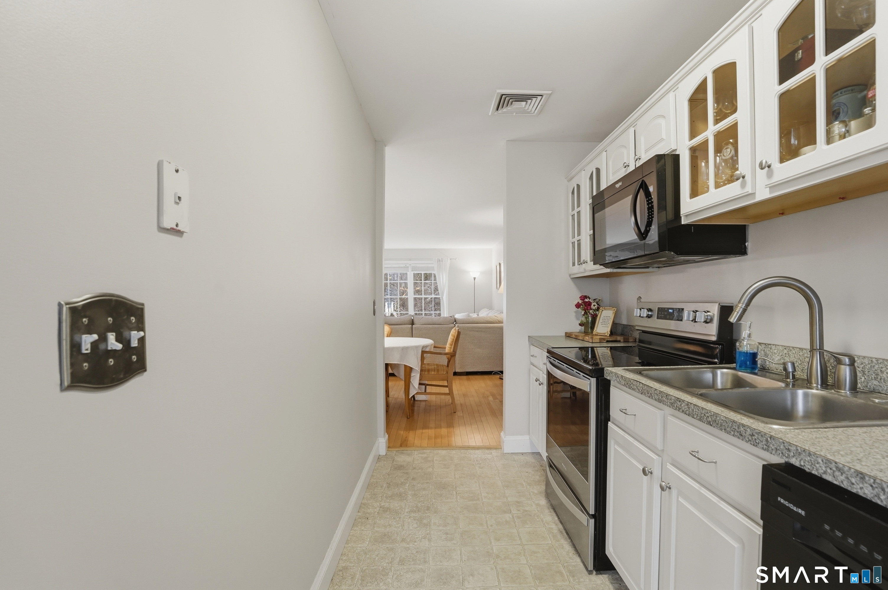 74 Perry 183 Street Property Photo 10