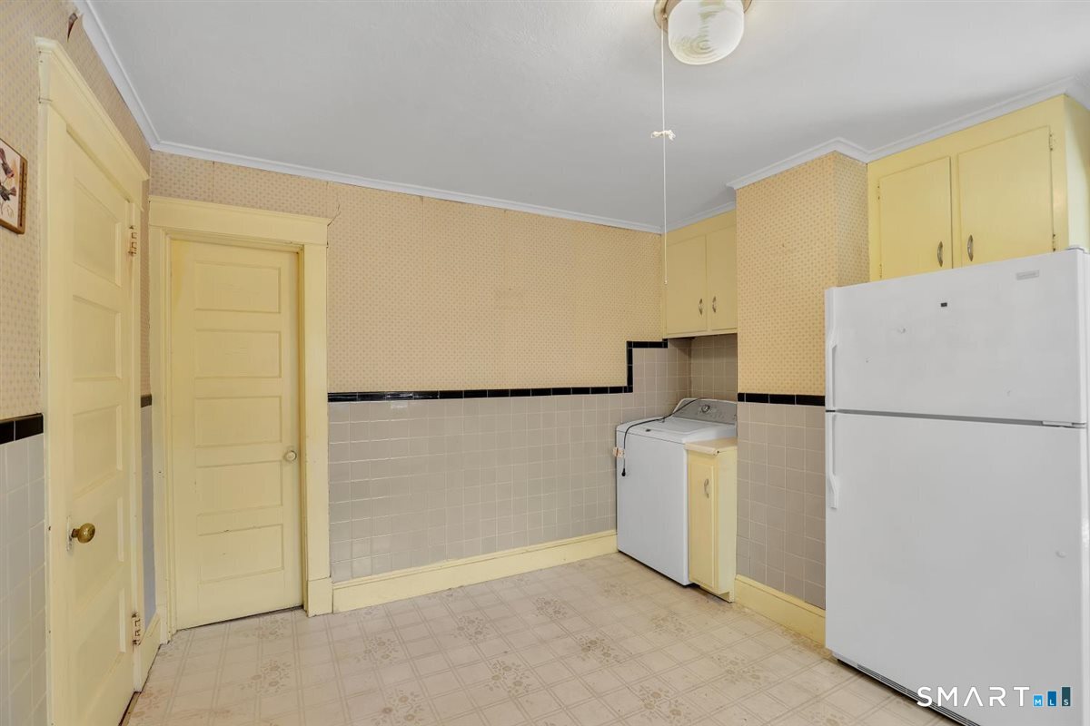 27 Fairview Avenue Property Photo 16