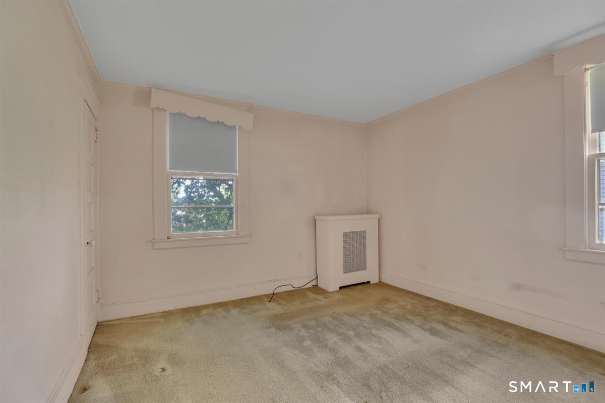 27 Fairview Avenue Property Photo 18