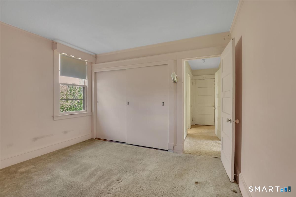 27 Fairview Avenue Property Photo 20