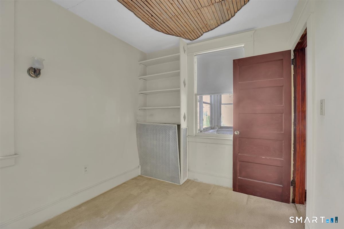 27 Fairview Avenue Property Photo 22