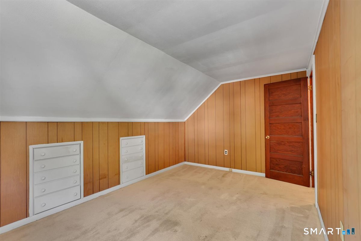 27 Fairview Avenue Property Photo 26