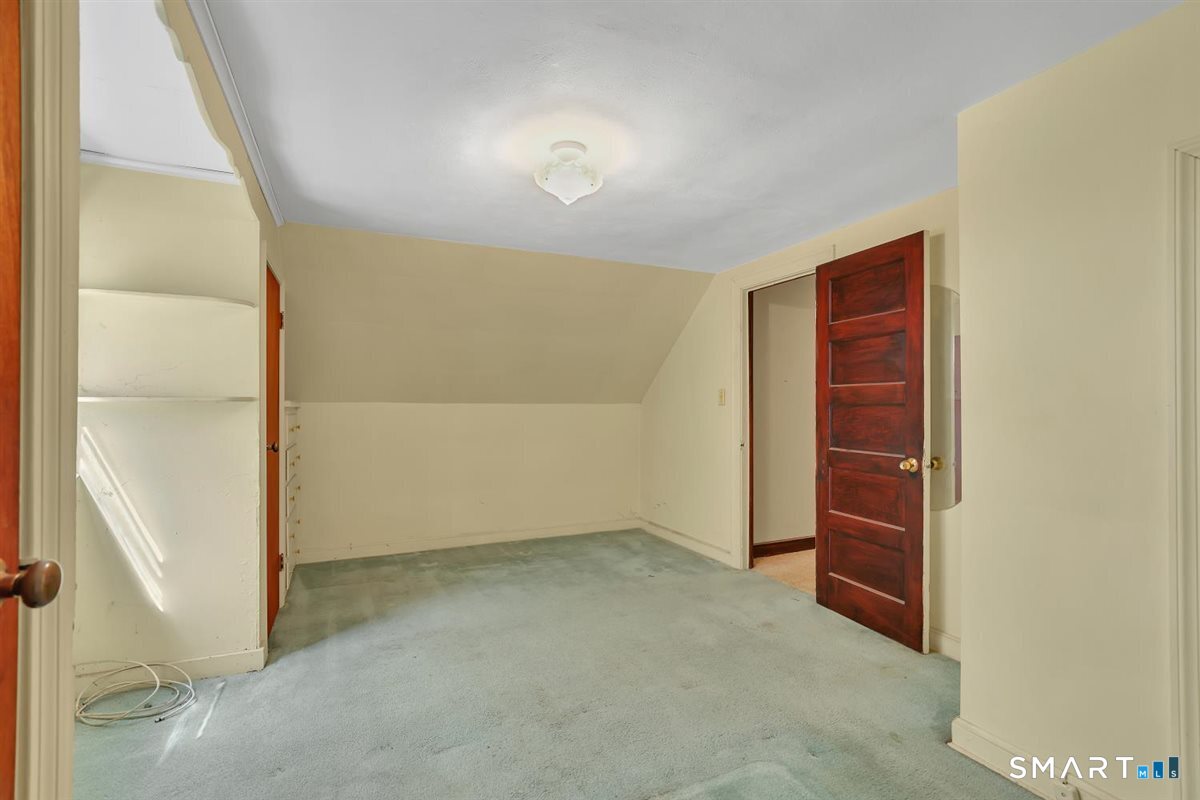 27 Fairview Avenue Property Photo 28