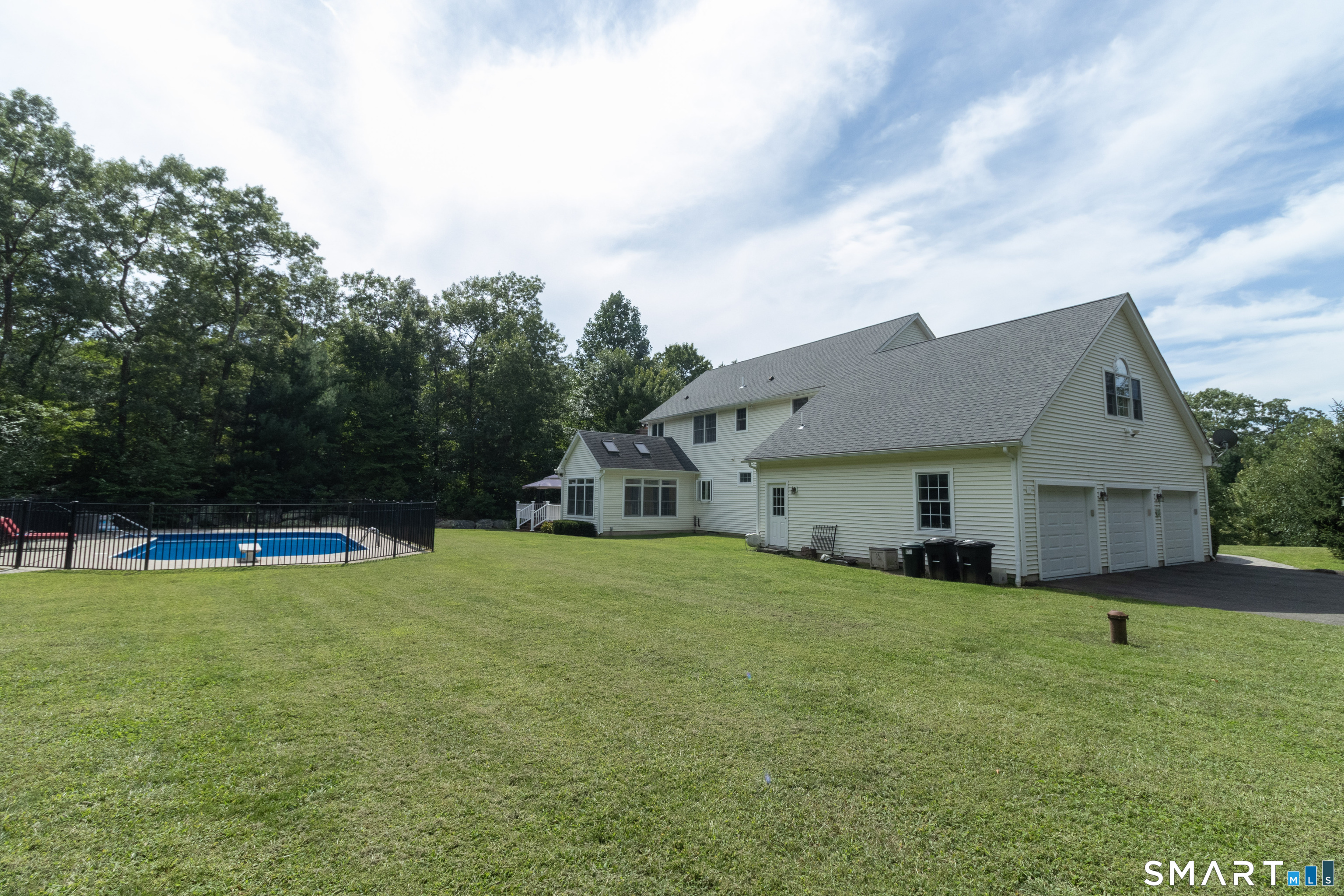 14 James Vincent Drive Property Photo 29