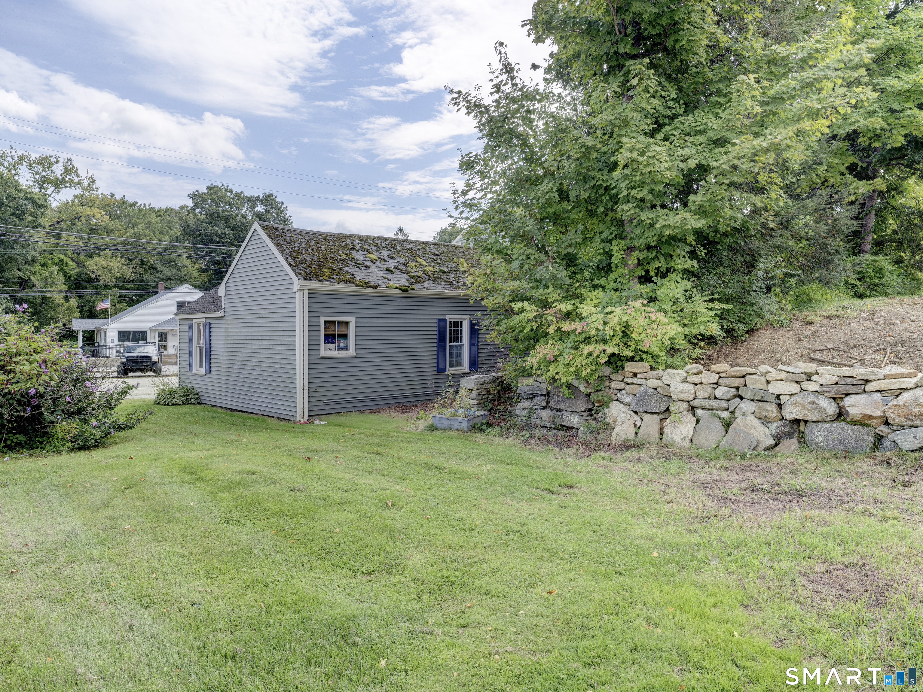 187 Eastford Road Property Photo 5