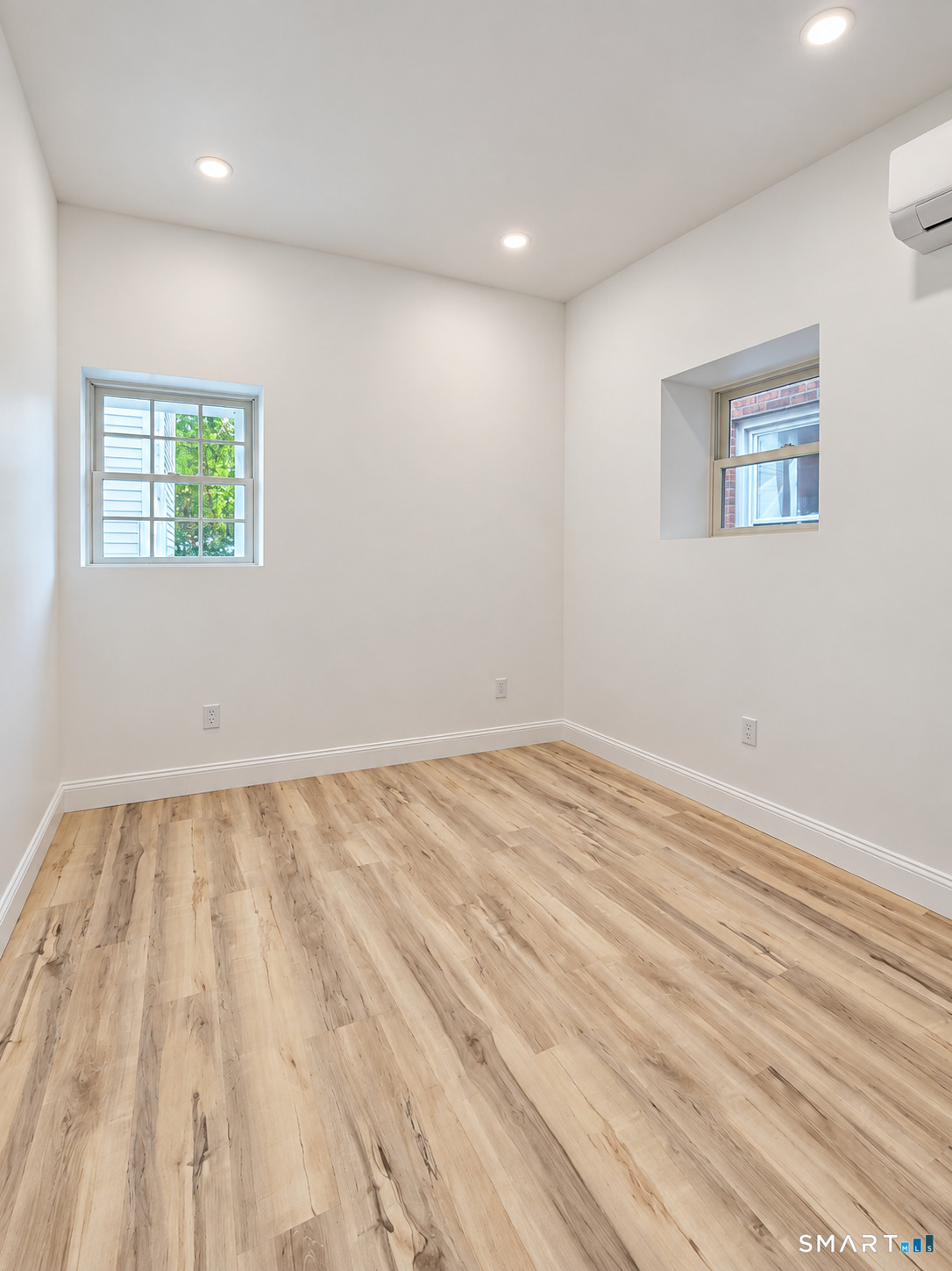 170 Pearl B Street Property Photo 6