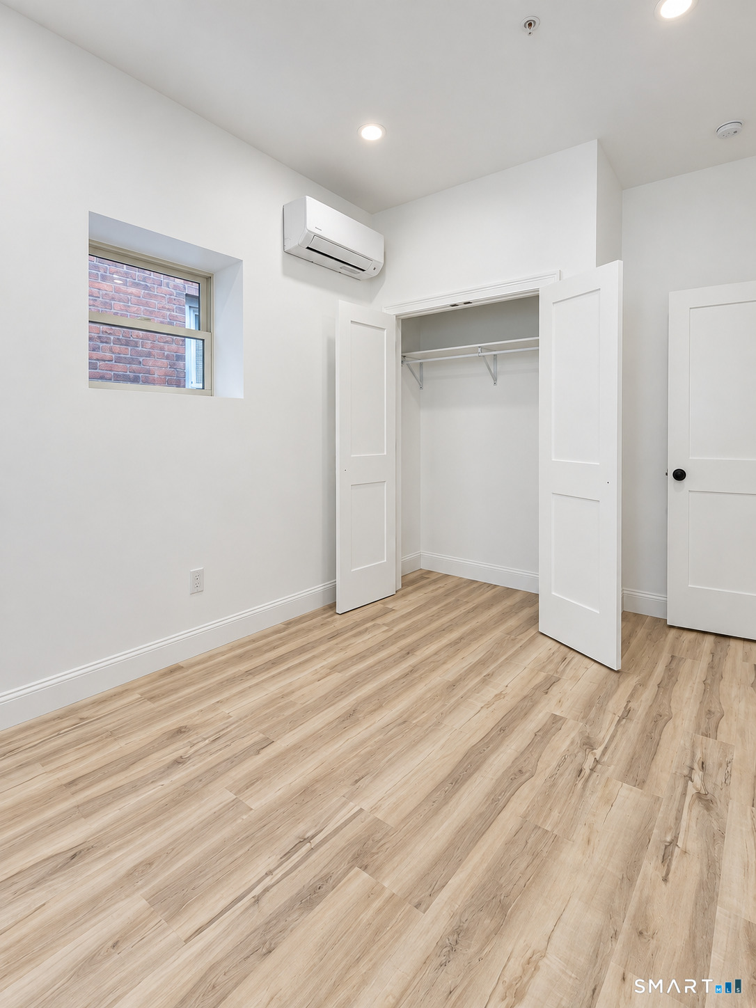 170 Pearl B Street Property Photo 7