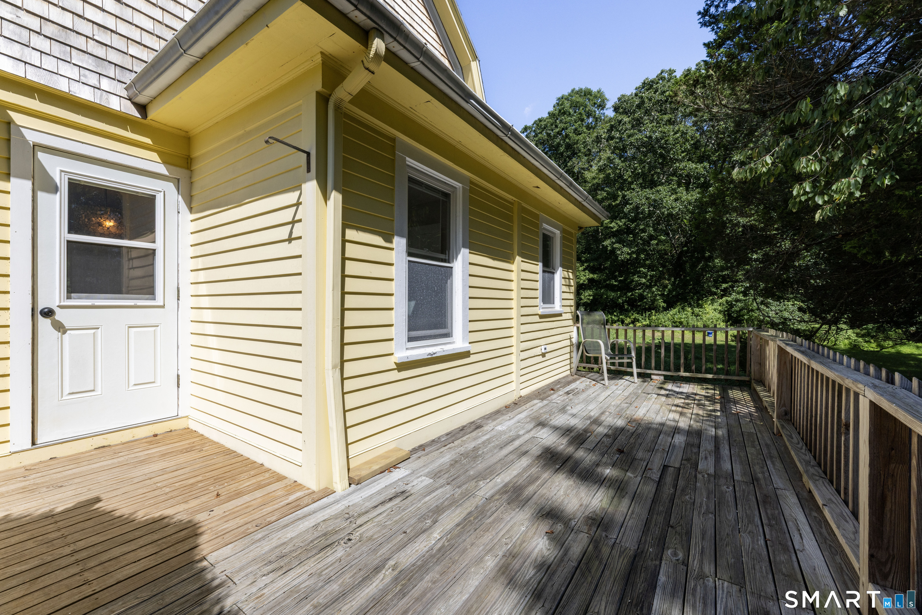 28 Watch Hill Avenue Property Photo 6