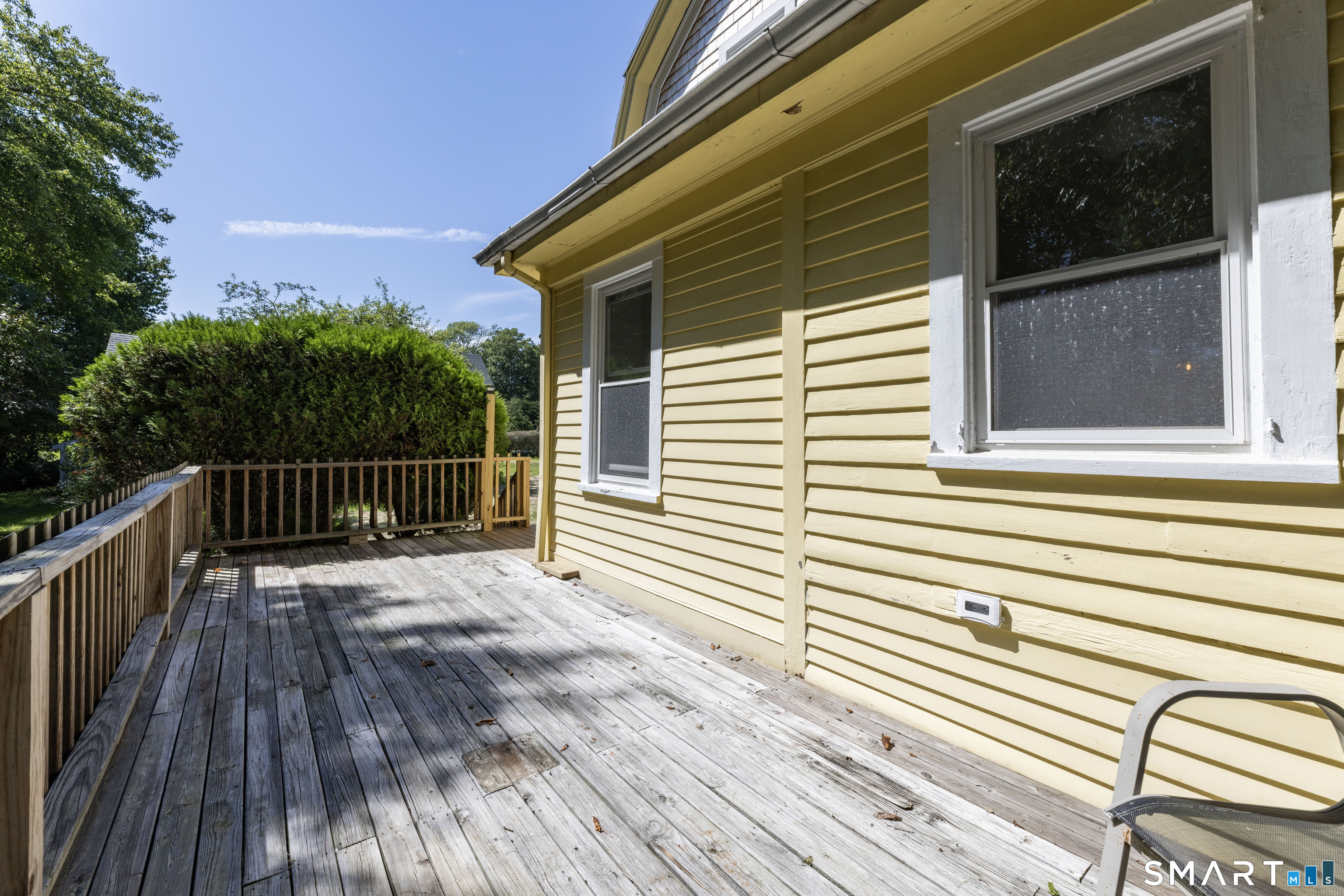 28 Watch Hill Avenue Property Photo 8