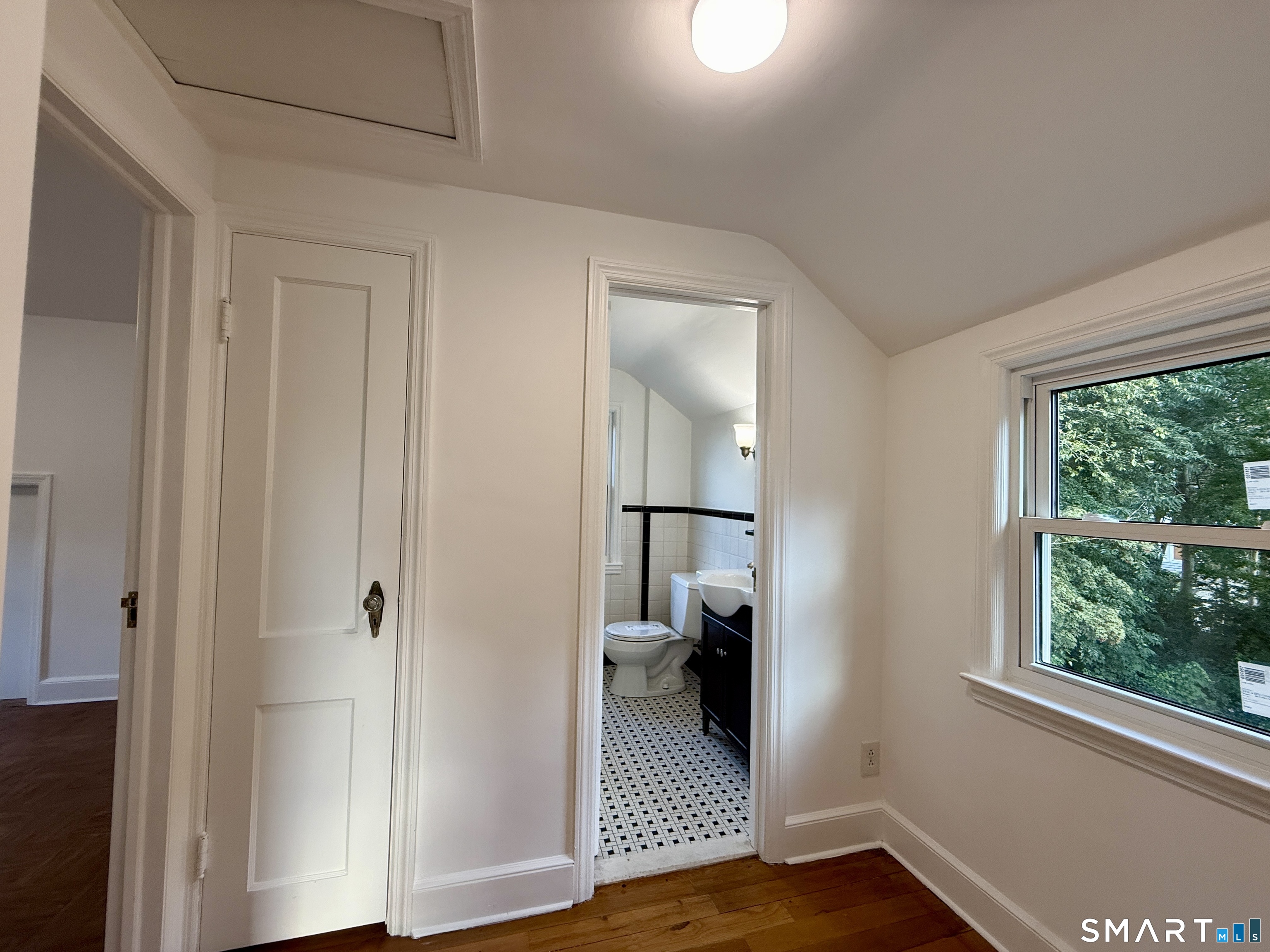 33 Marcroft Street Property Photo 25