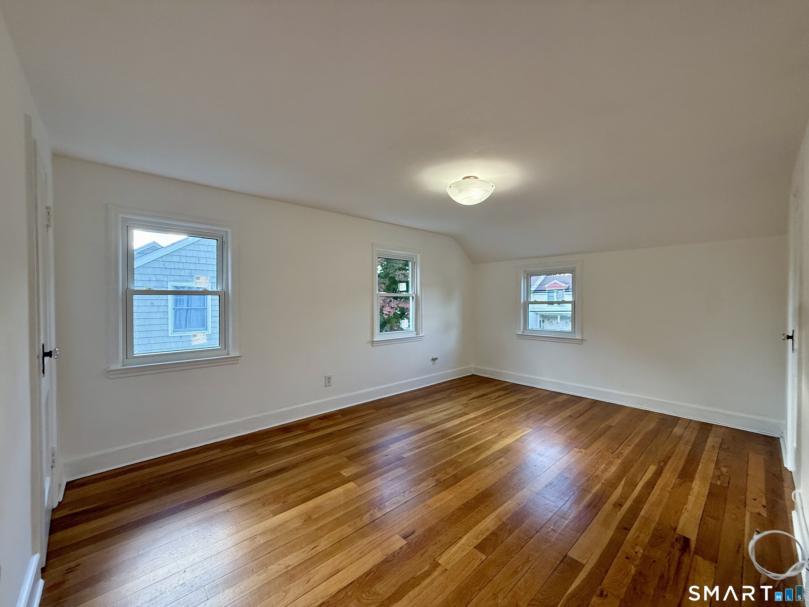33 Marcroft Street Property Photo 27