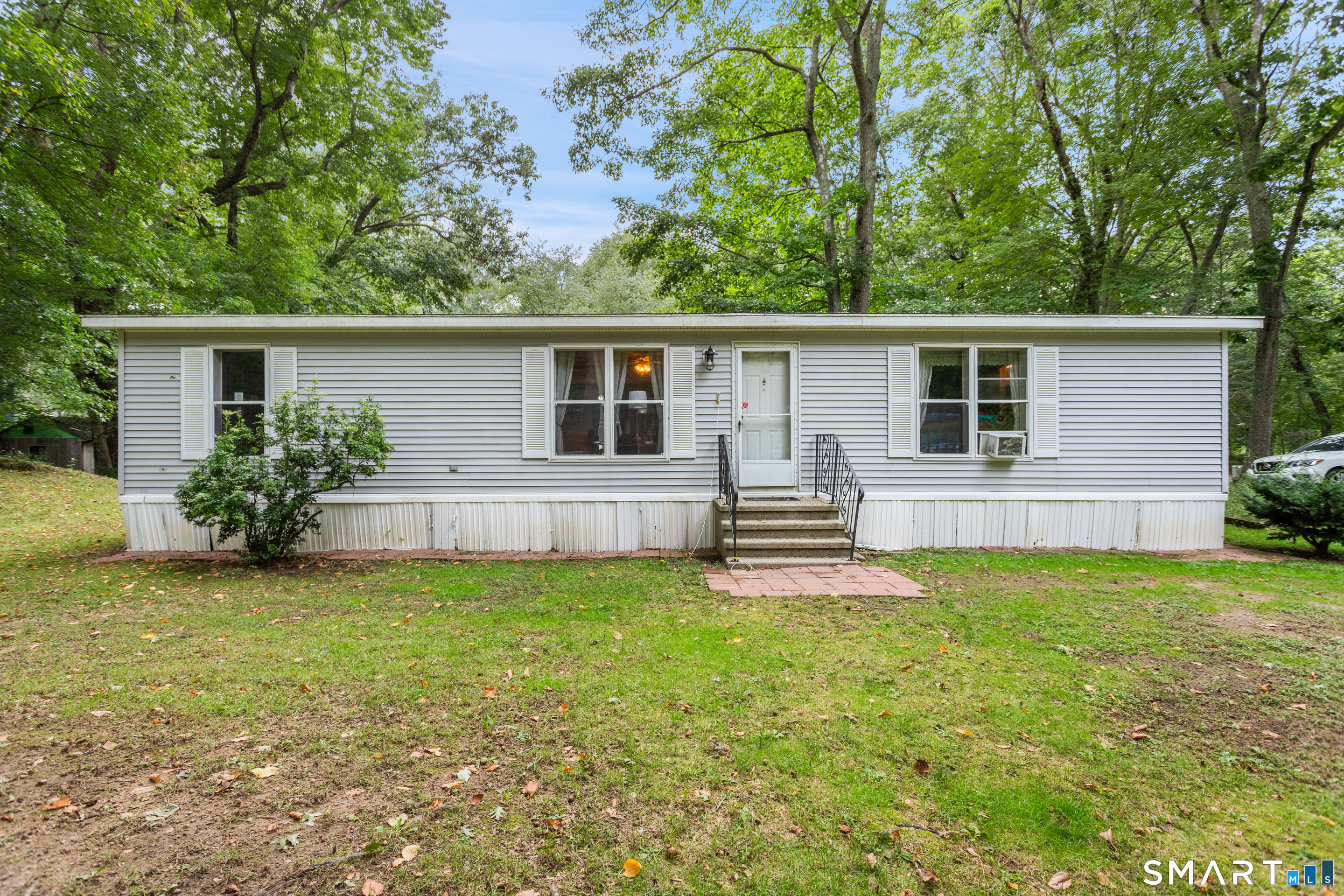 17 Evergreen Park Property Photo 1