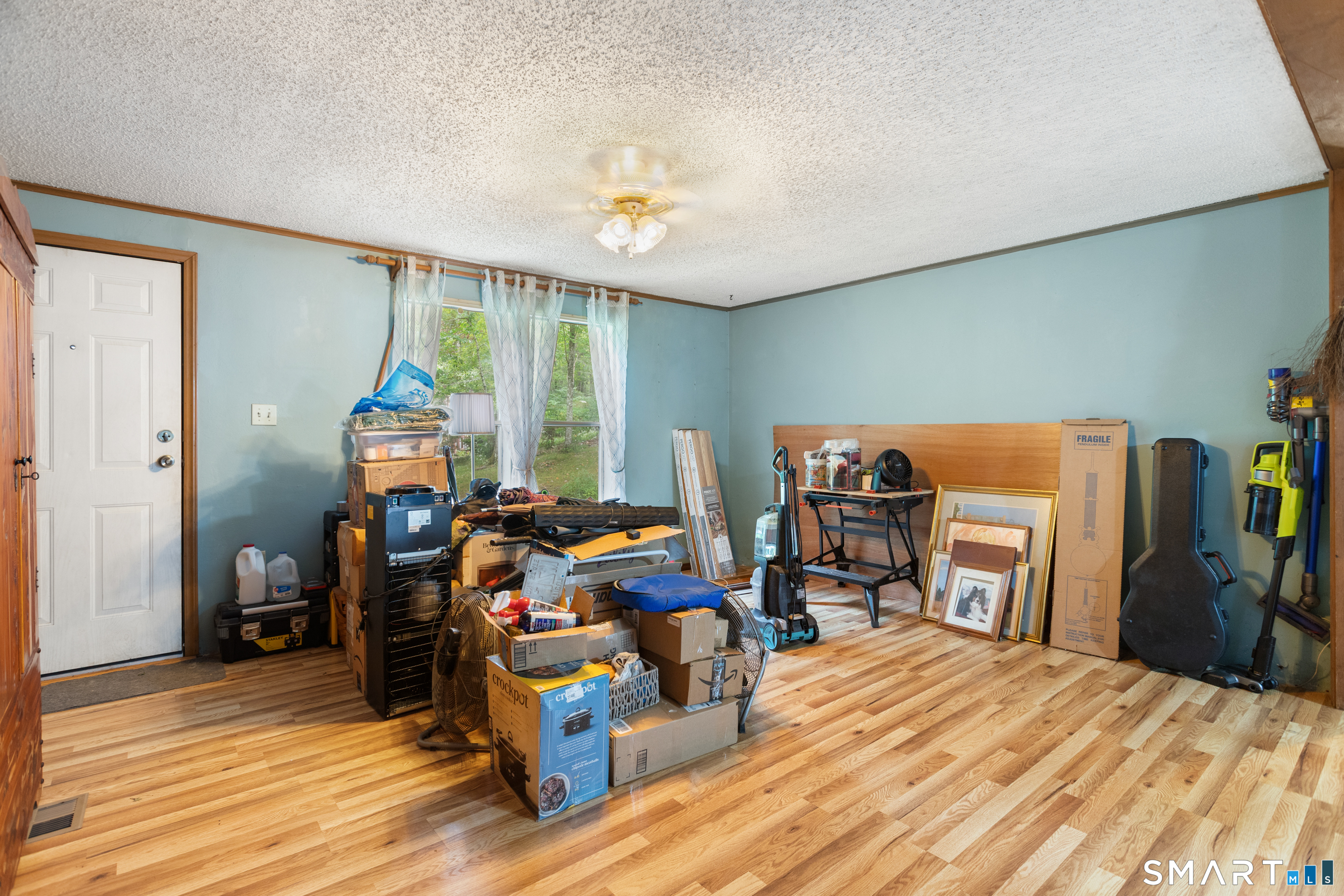 17 Evergreen Park Property Photo 2