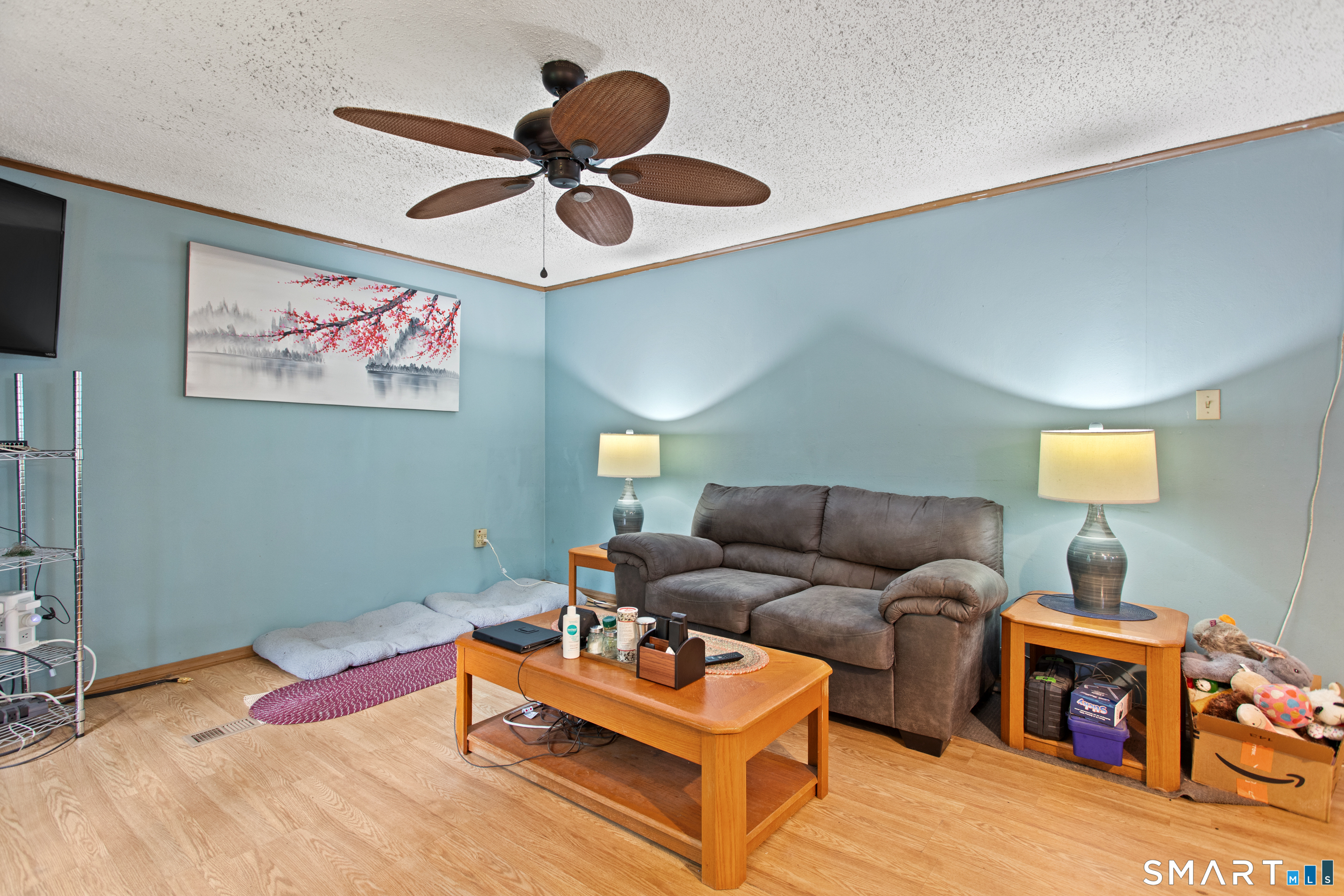 17 Evergreen Park Property Photo 8