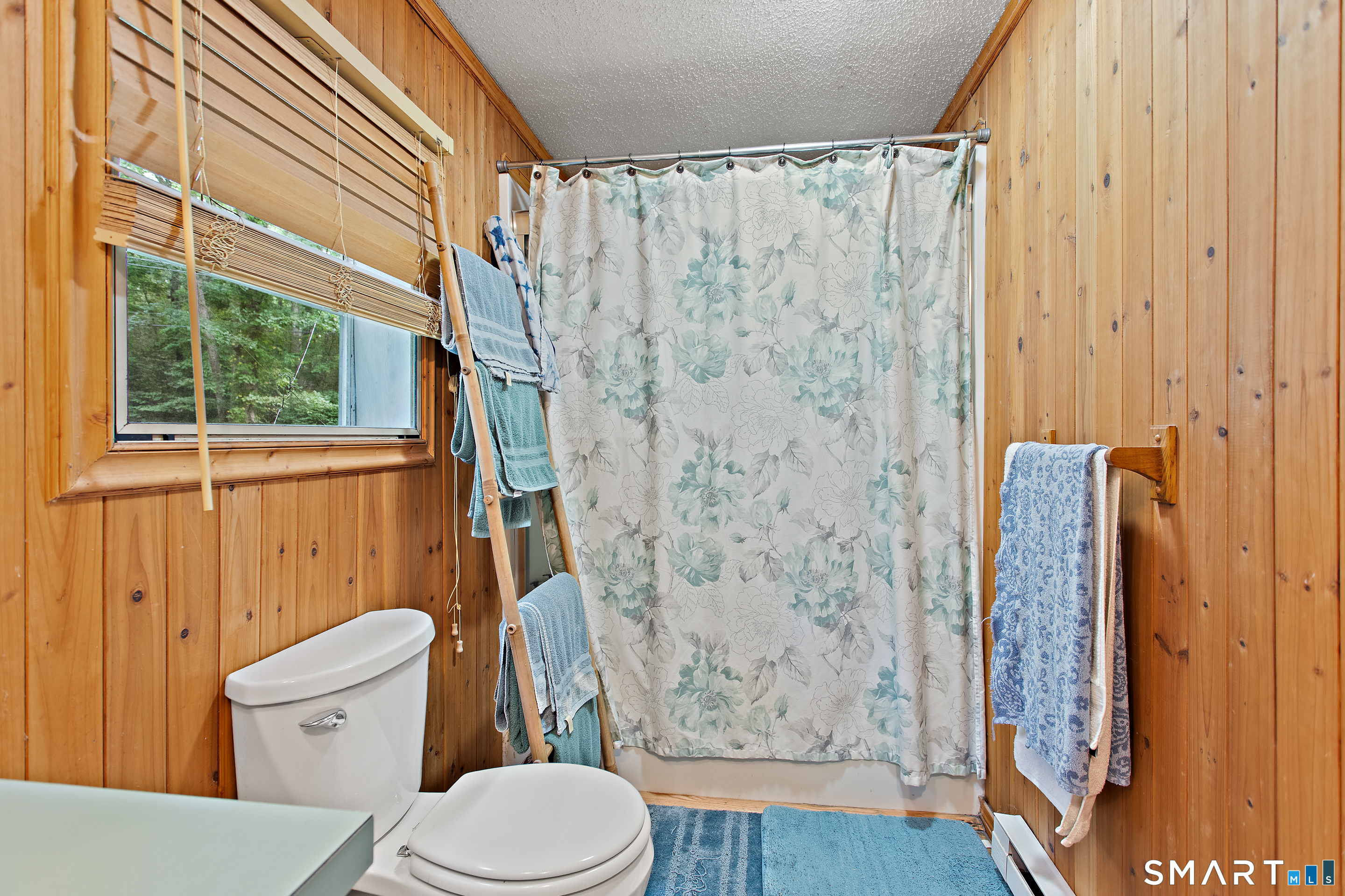 17 Evergreen Park Property Photo 12