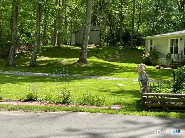 17 Evergreen Park Property Photo 18