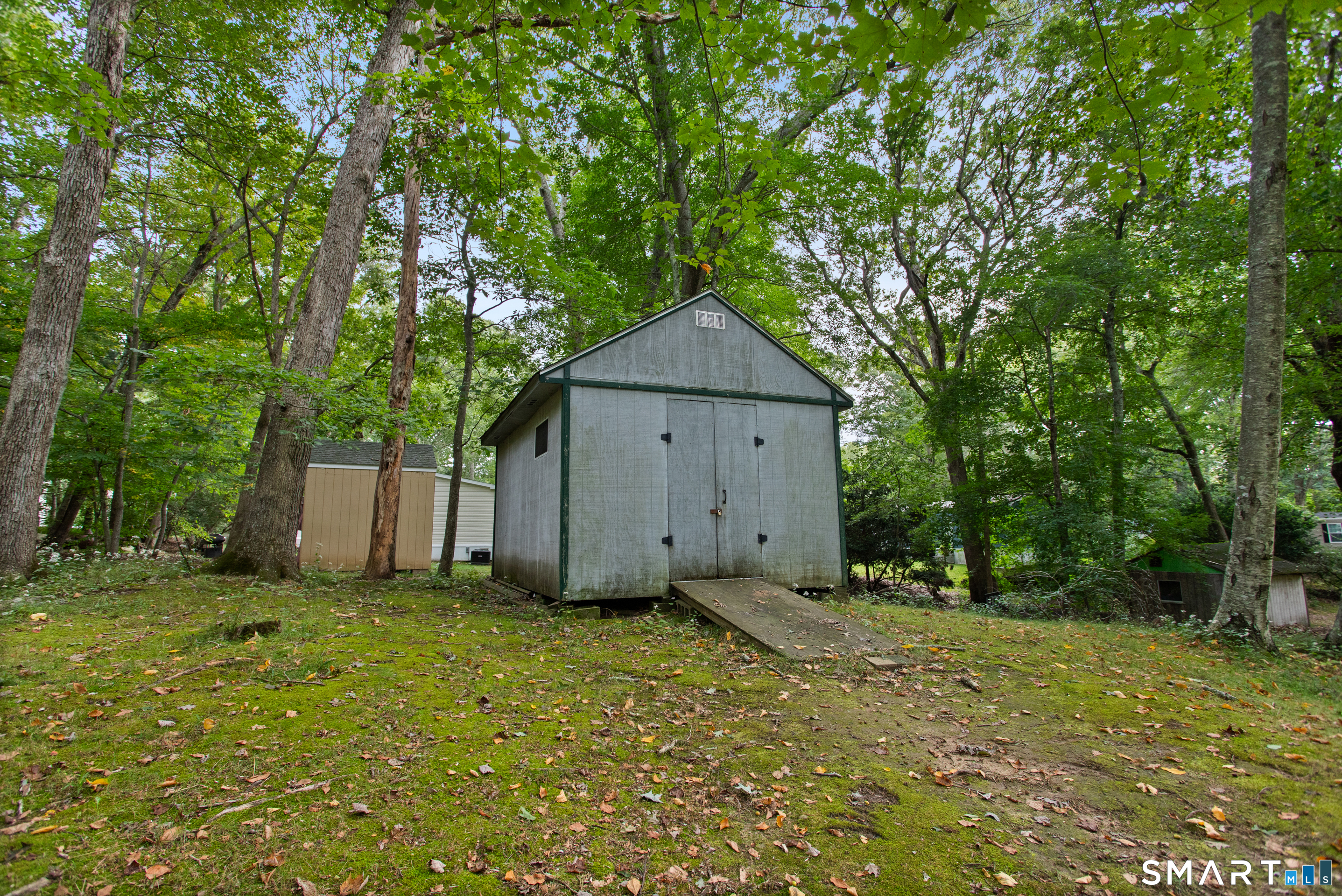 17 Evergreen Park Property Photo 27