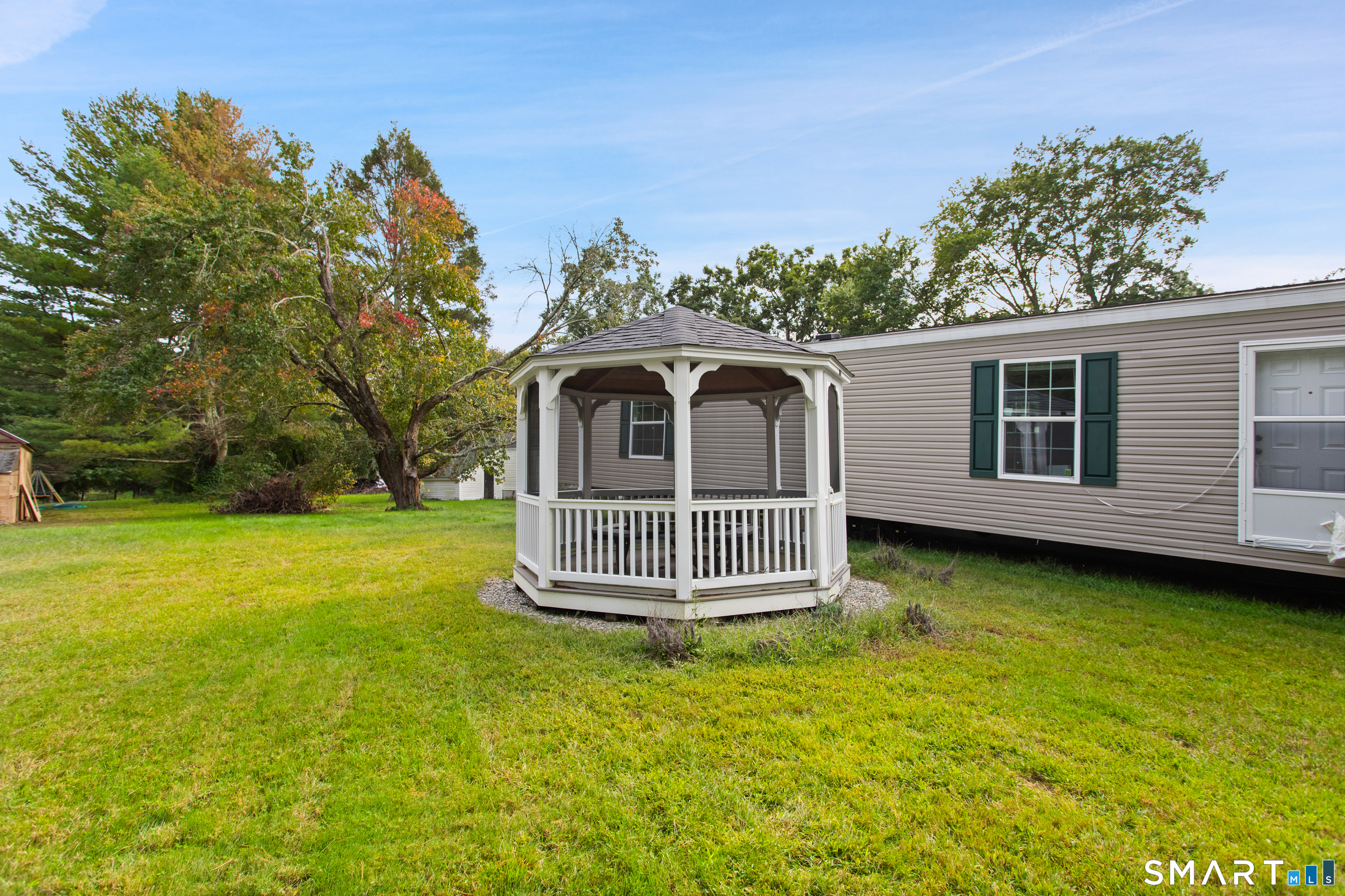 17 Evergreen Park Property Photo 29