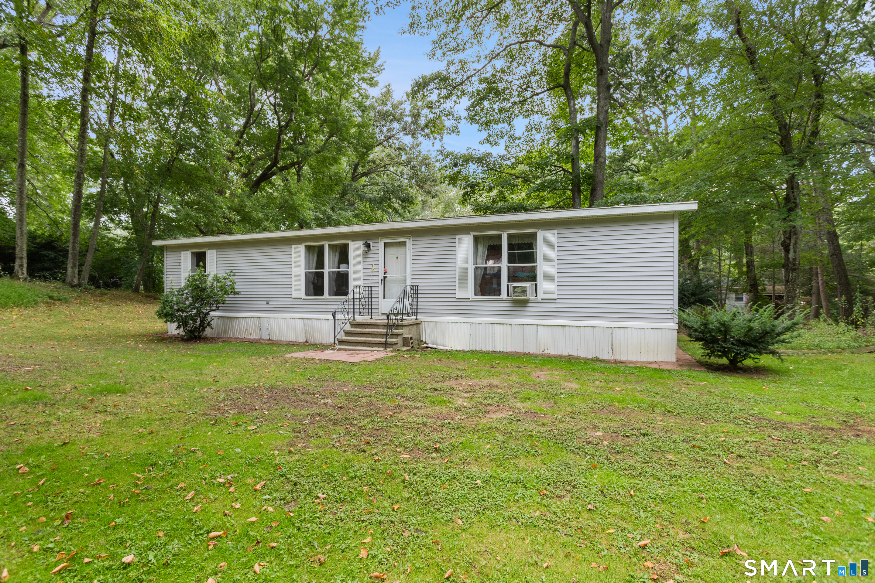 17 Evergreen Park Property Photo 31