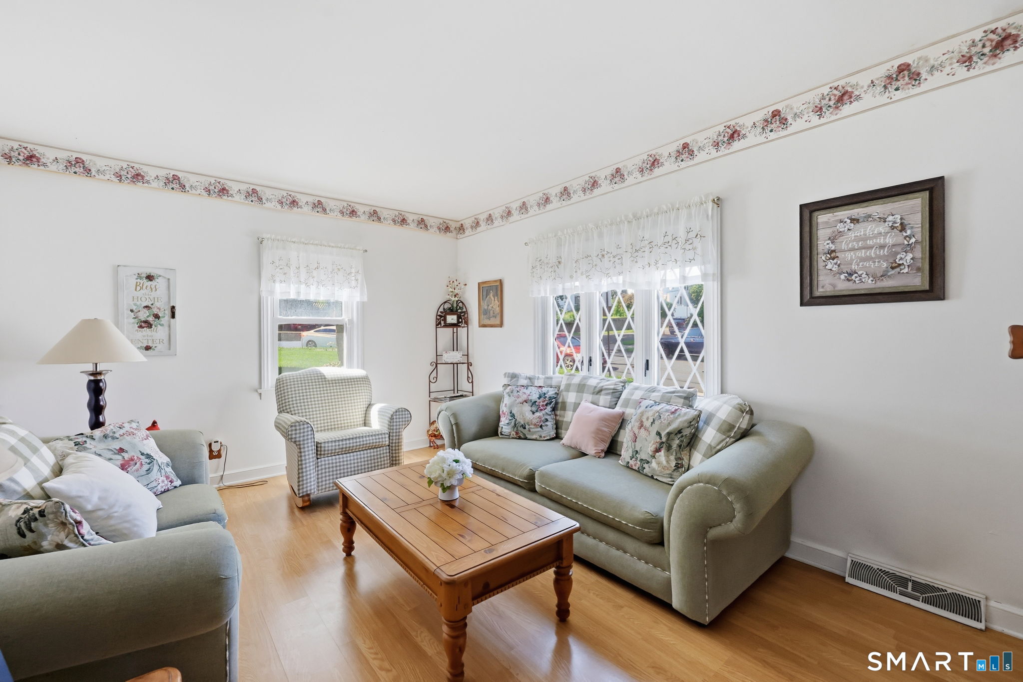 155 Baker Street Property Photo 7