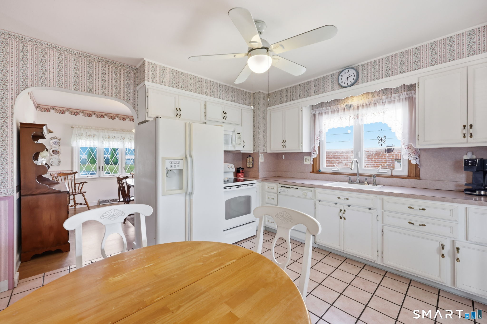 155 Baker Street Property Photo 10