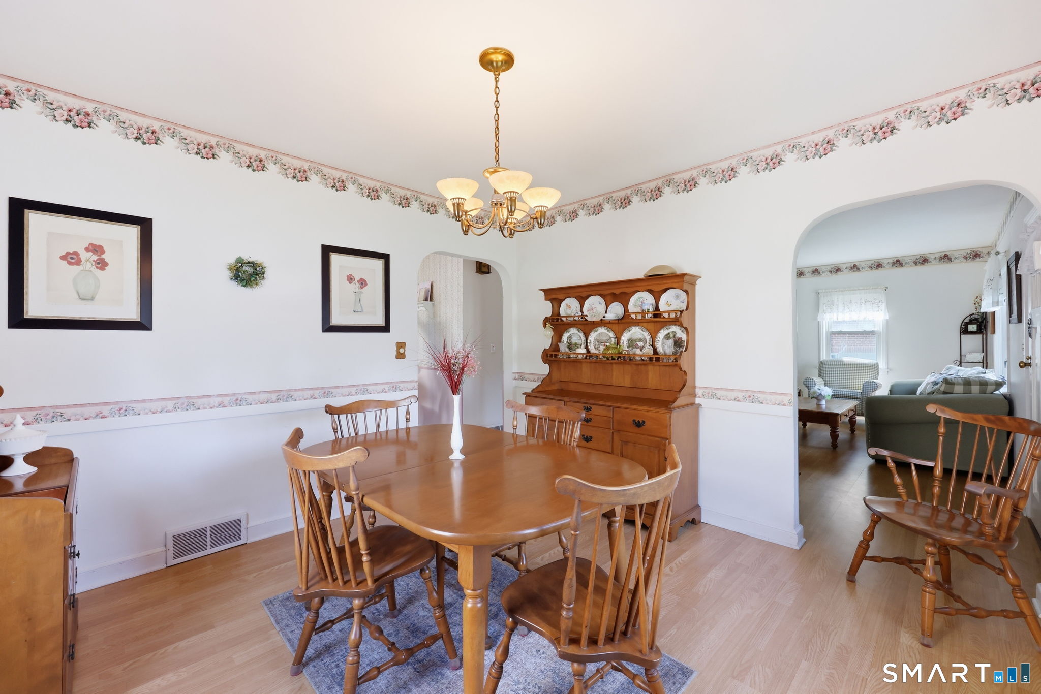 155 Baker Street Property Photo 18