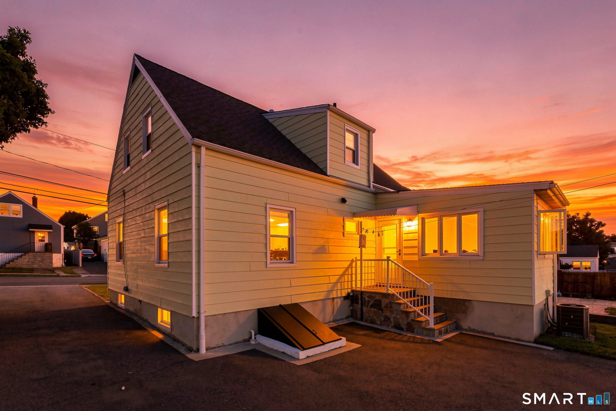 155 Baker Street Property Photo 36