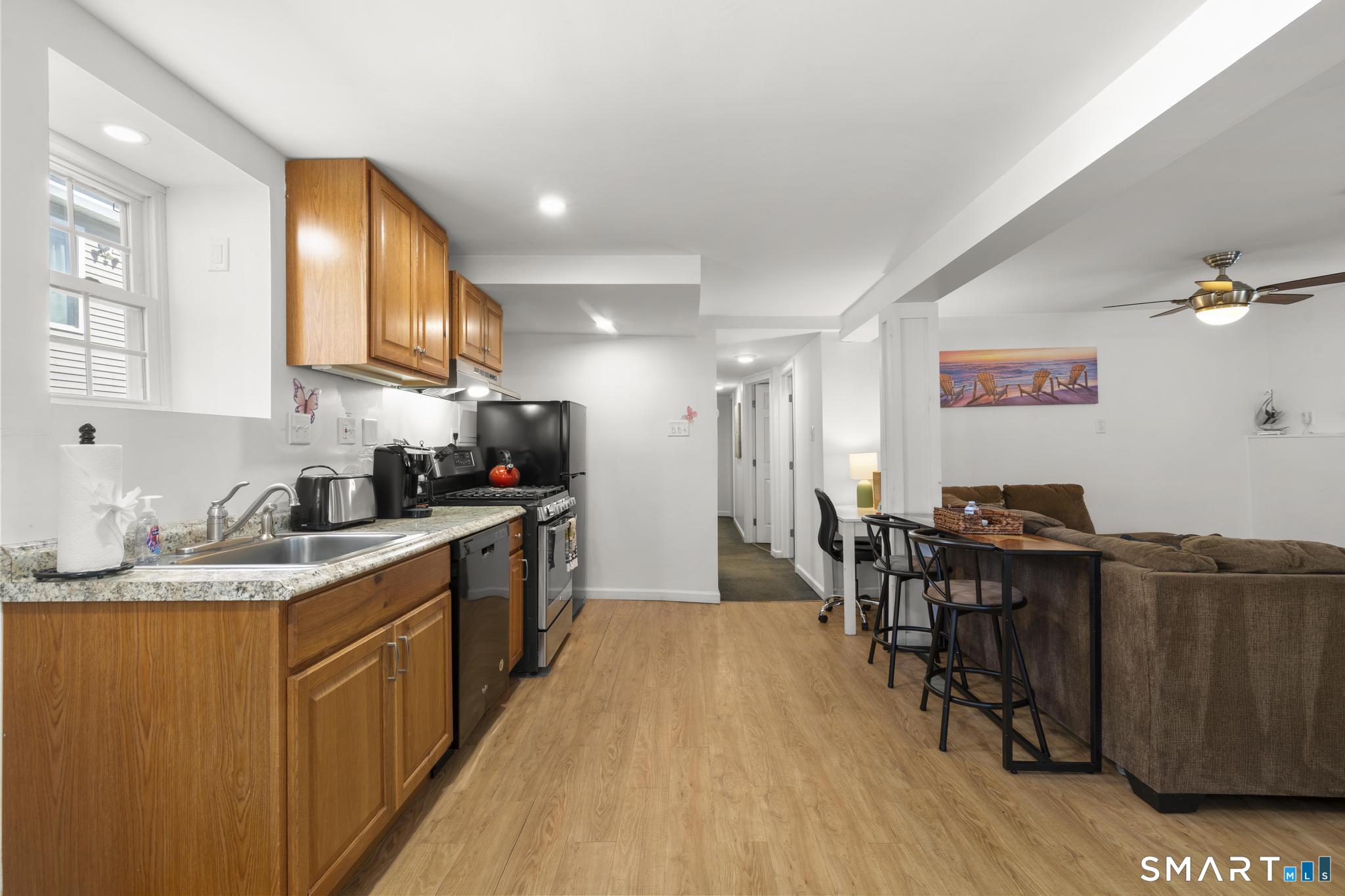 752 Broadway East Property Photo 31
