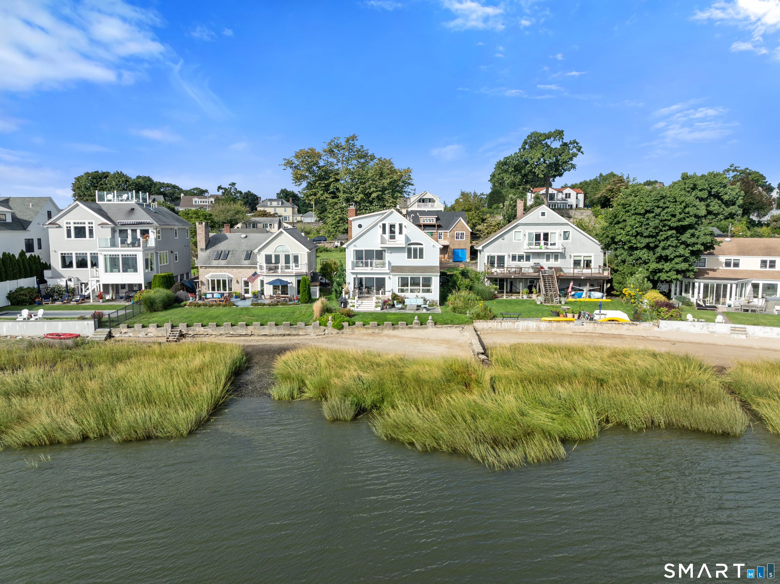 64 Shorefront Park Property Photo 1