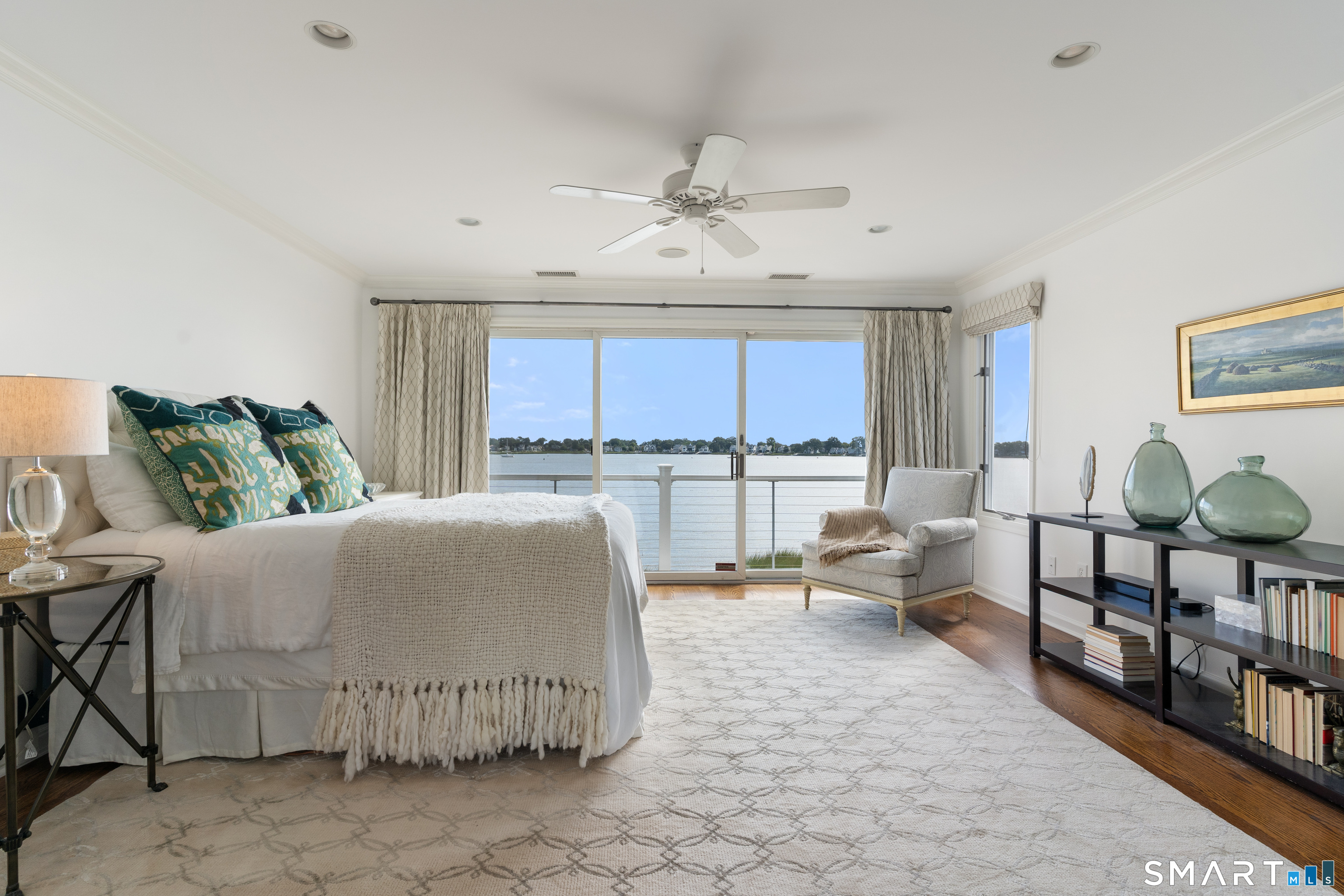 64 Shorefront Park Property Photo 17