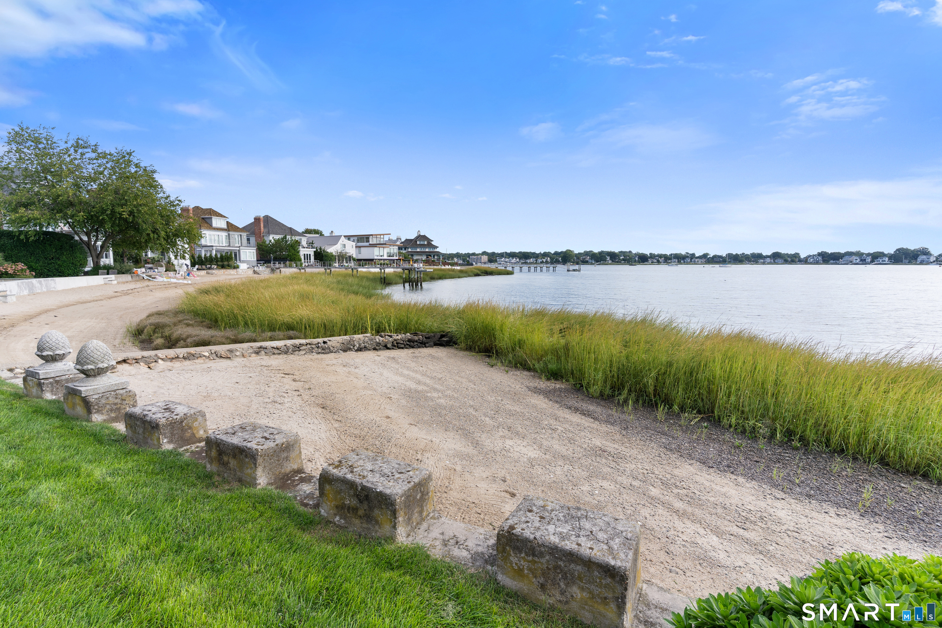 64 Shorefront Park Property Photo 28