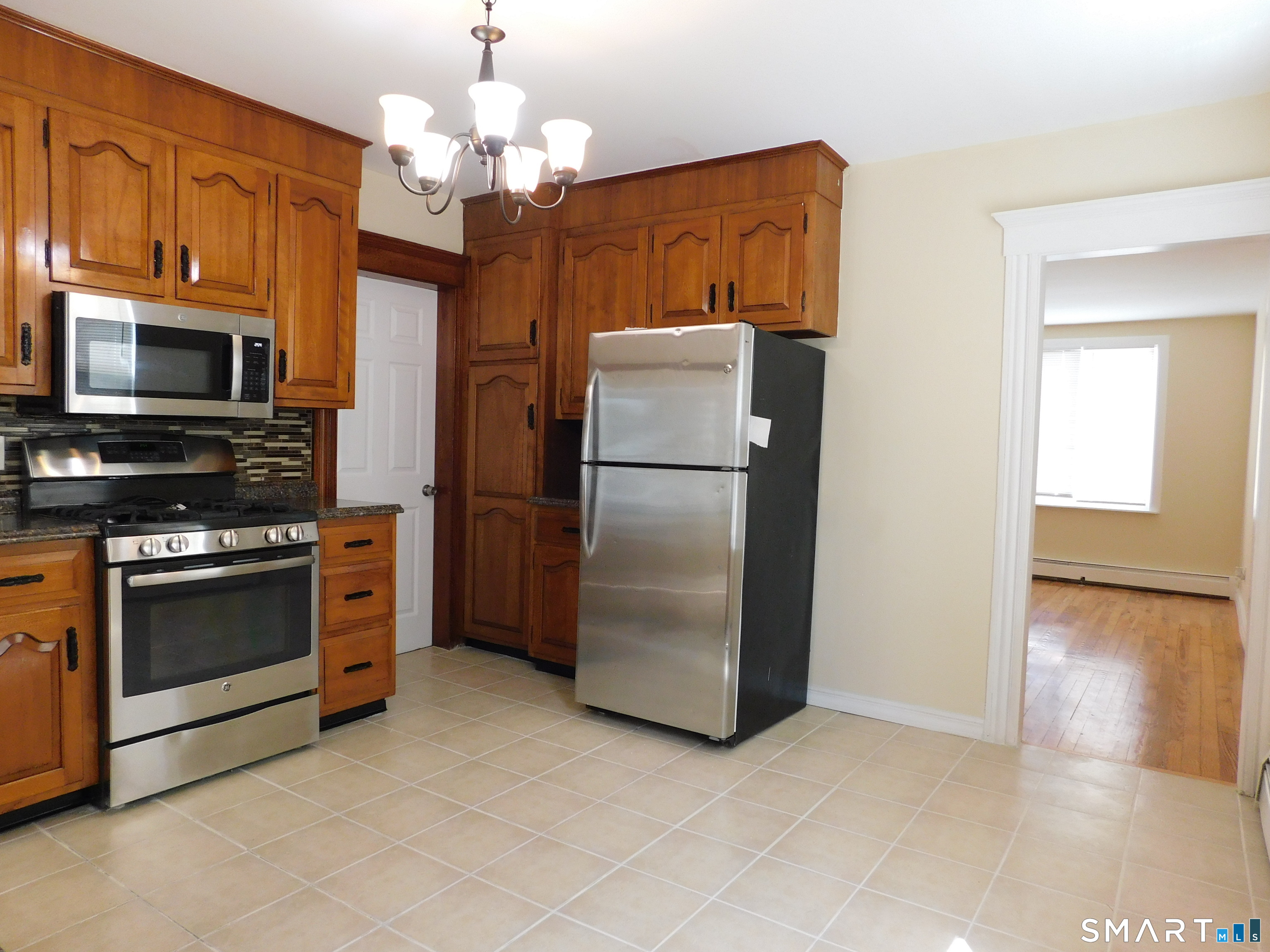 129 Kent Avenue Property Photo 3