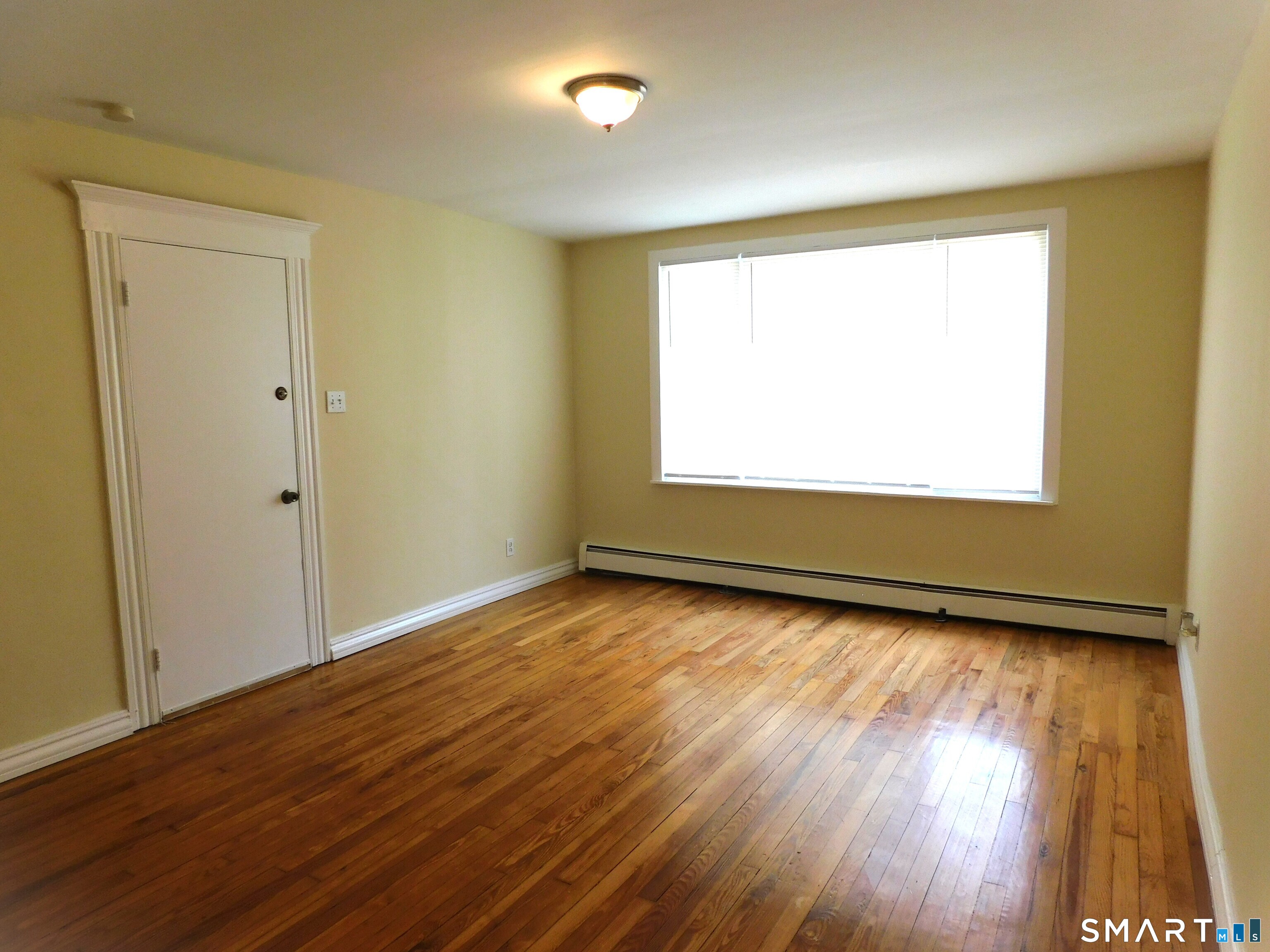 129 Kent Avenue Property Photo 5