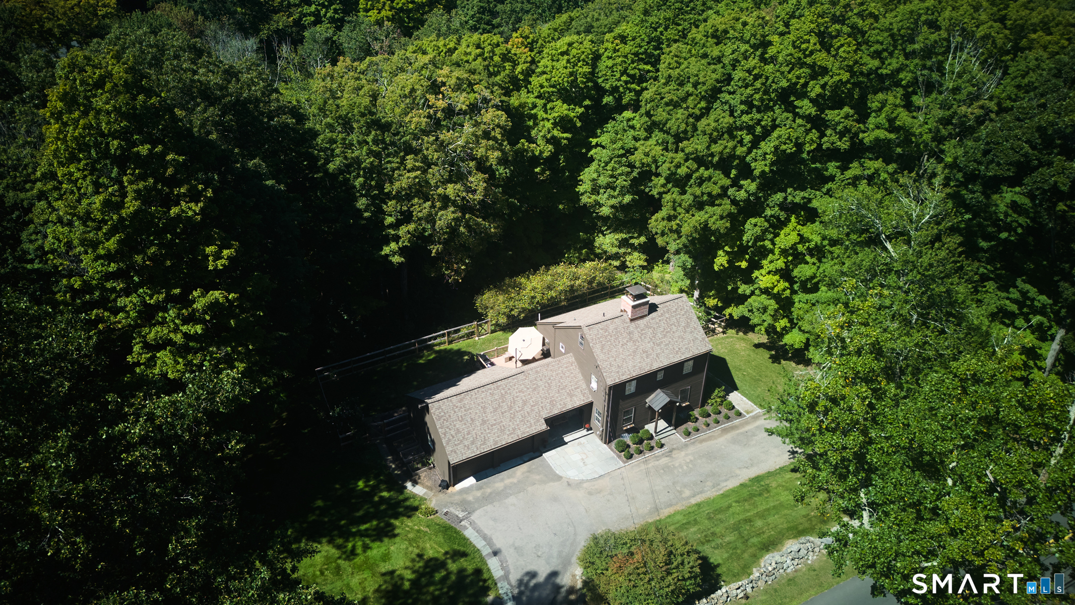 451 Newtown Turnpike Property Photo 1
